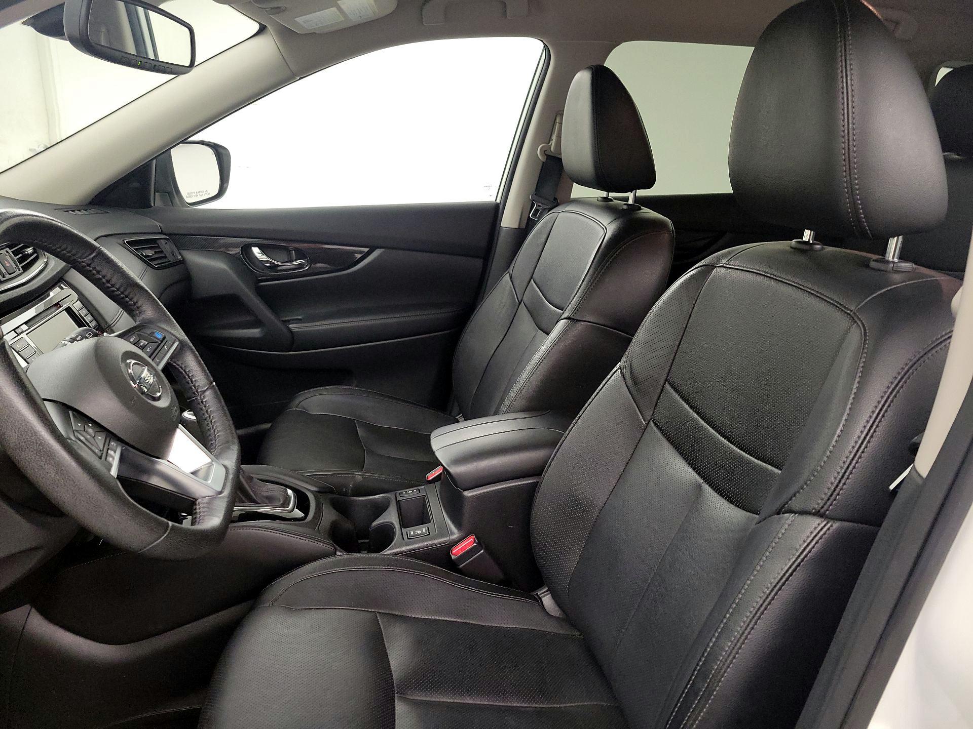 Thumbnail: 2019 Nissan Rogue - 11