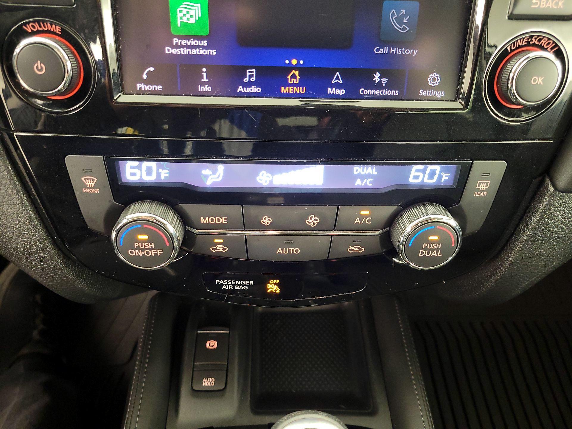Thumbnail: 2019 Nissan Rogue - 17