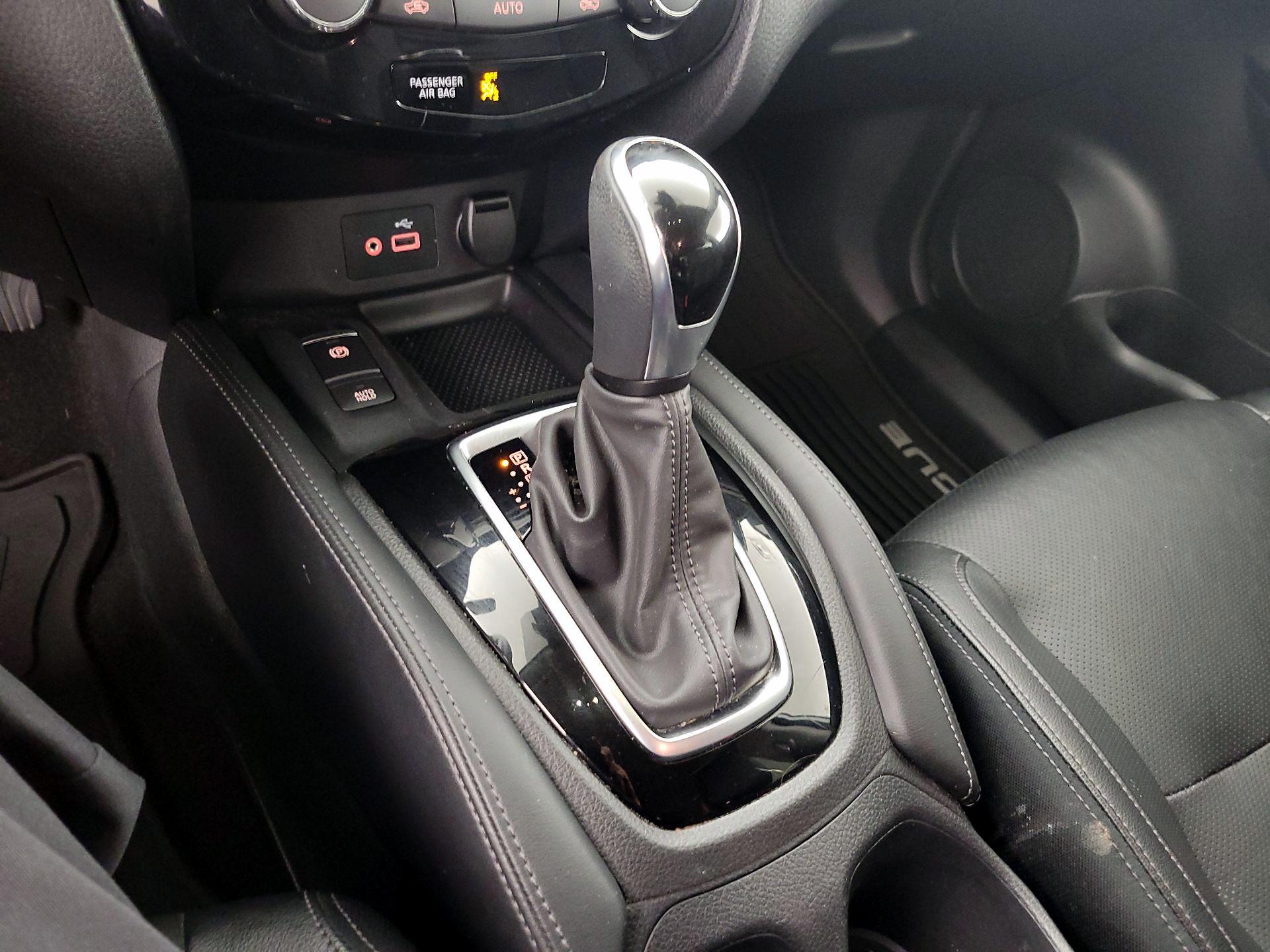 Thumbnail: 2019 Nissan Rogue - 18