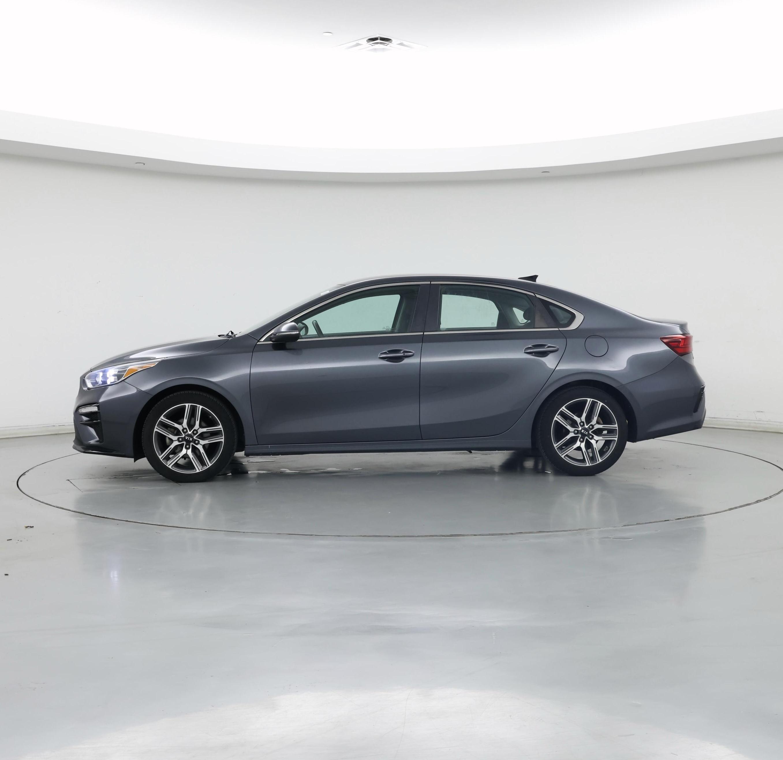 Thumbnail: 2020 Kia Forte - 3