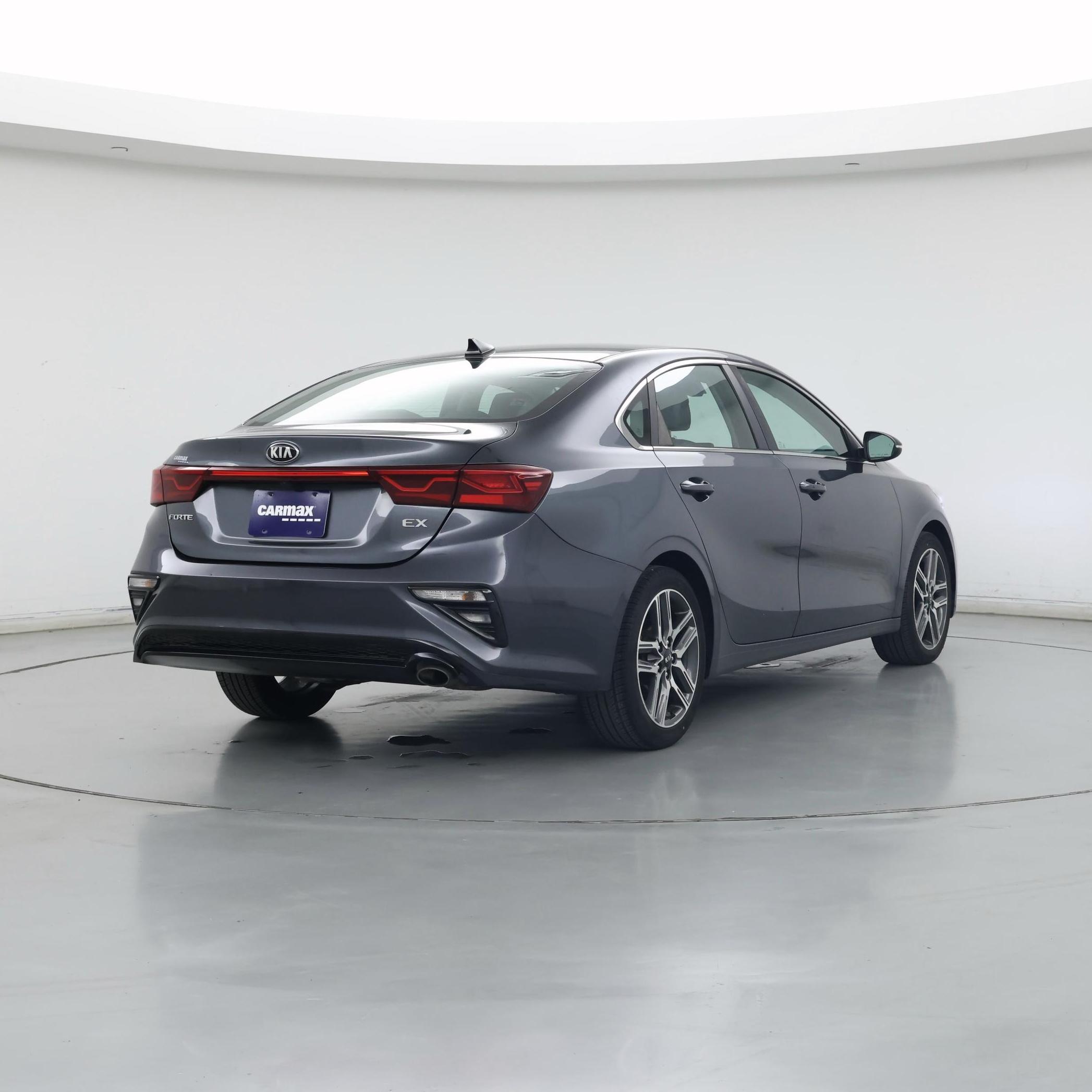 Thumbnail: 2020 Kia Forte - 8
