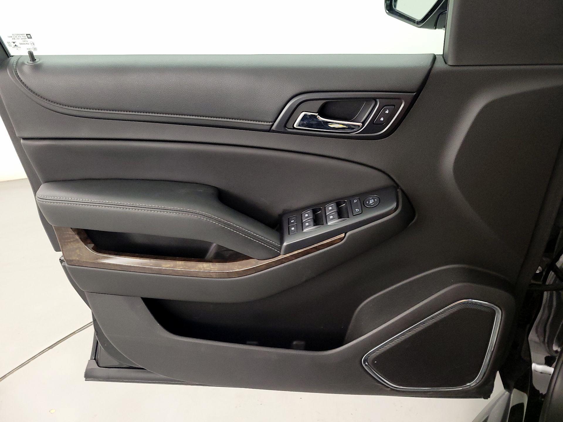 Thumbnail: 2018 Chevrolet Tahoe - 12