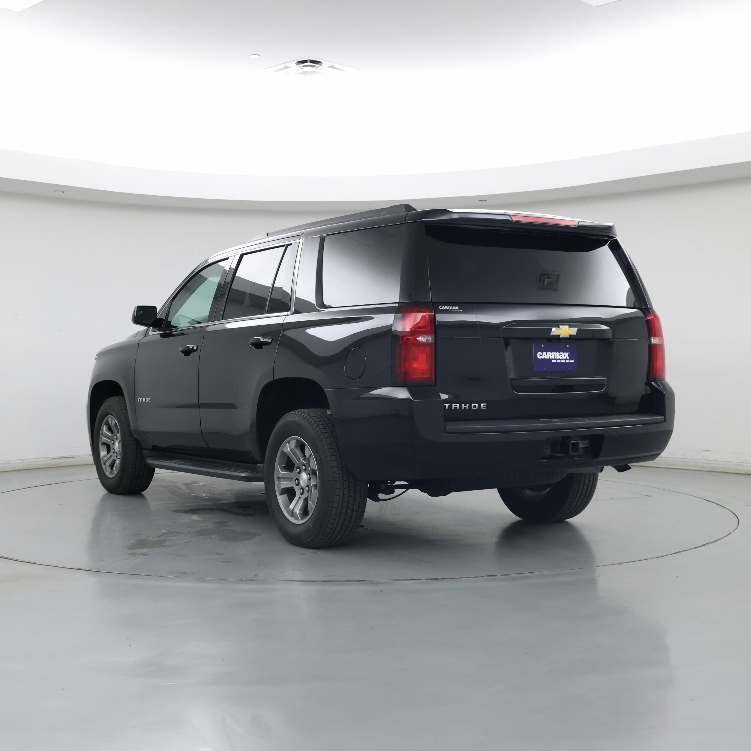 Thumbnail: 2018 Chevrolet Tahoe - 2