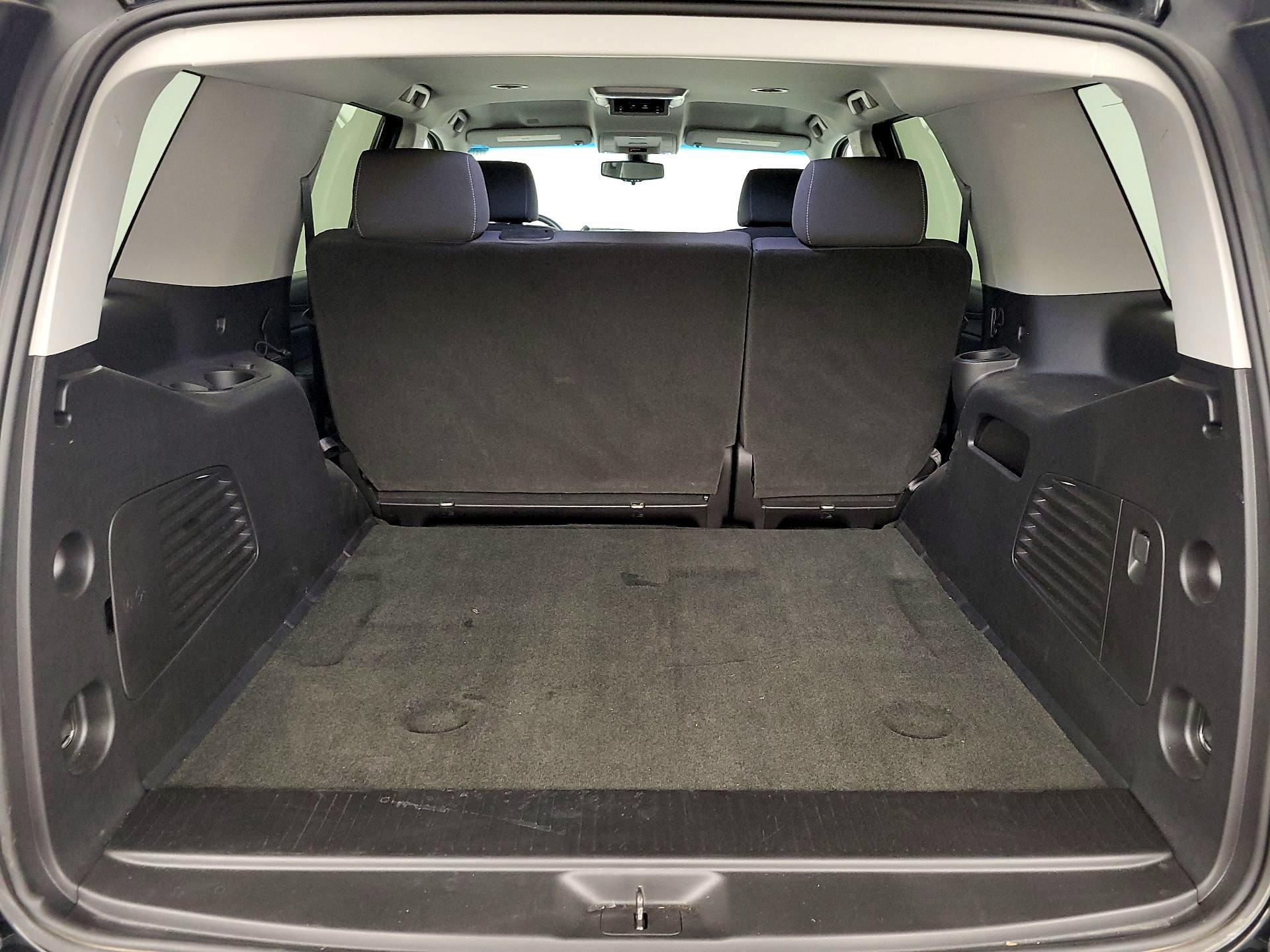 Thumbnail: 2018 Chevrolet Tahoe - 19