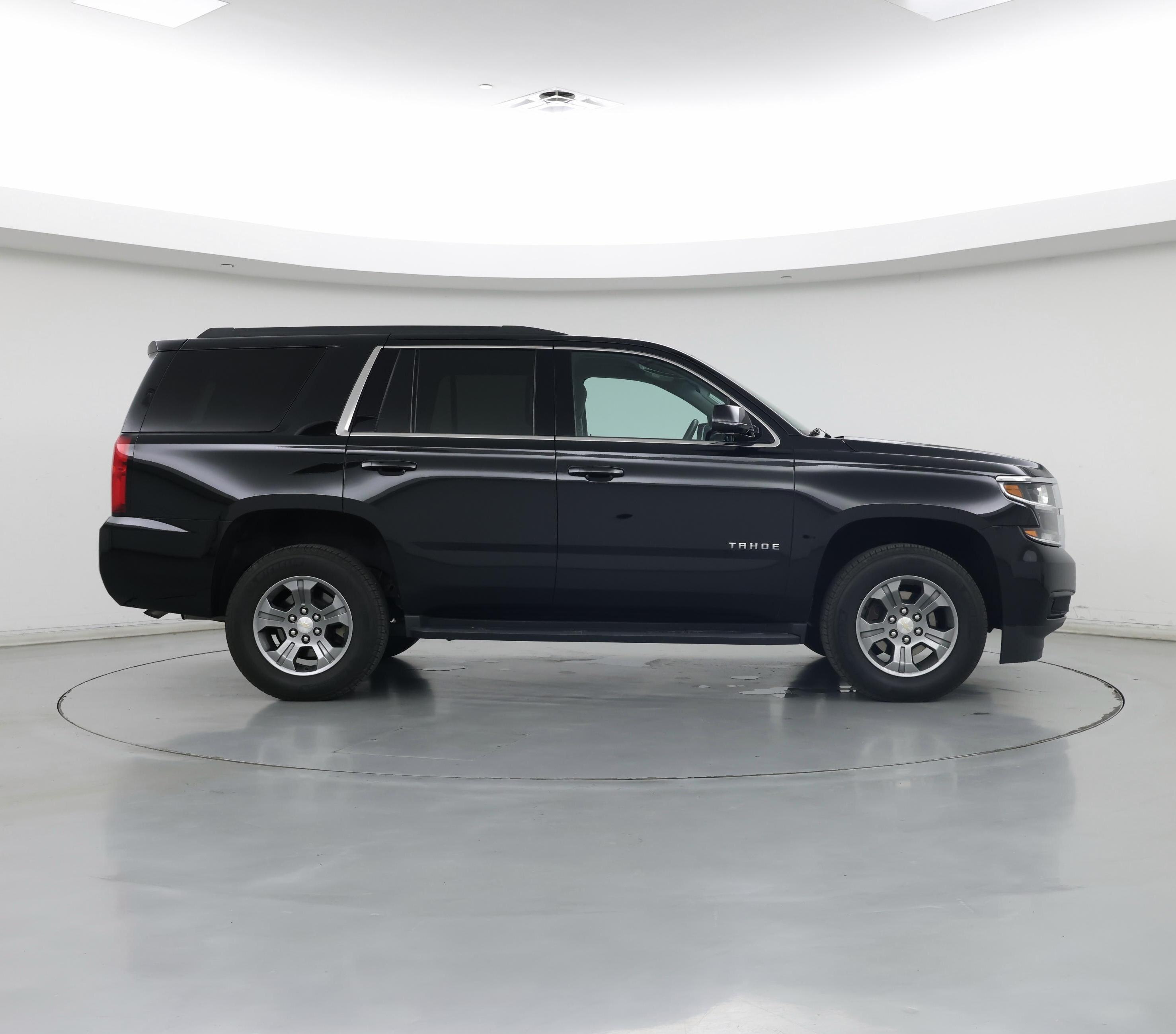 Thumbnail: 2018 Chevrolet Tahoe - 7