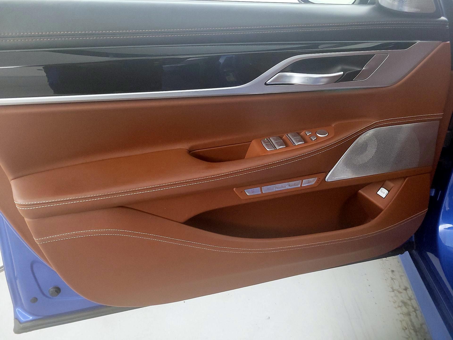 Thumbnail: 2018 BMW 7 Series - 12