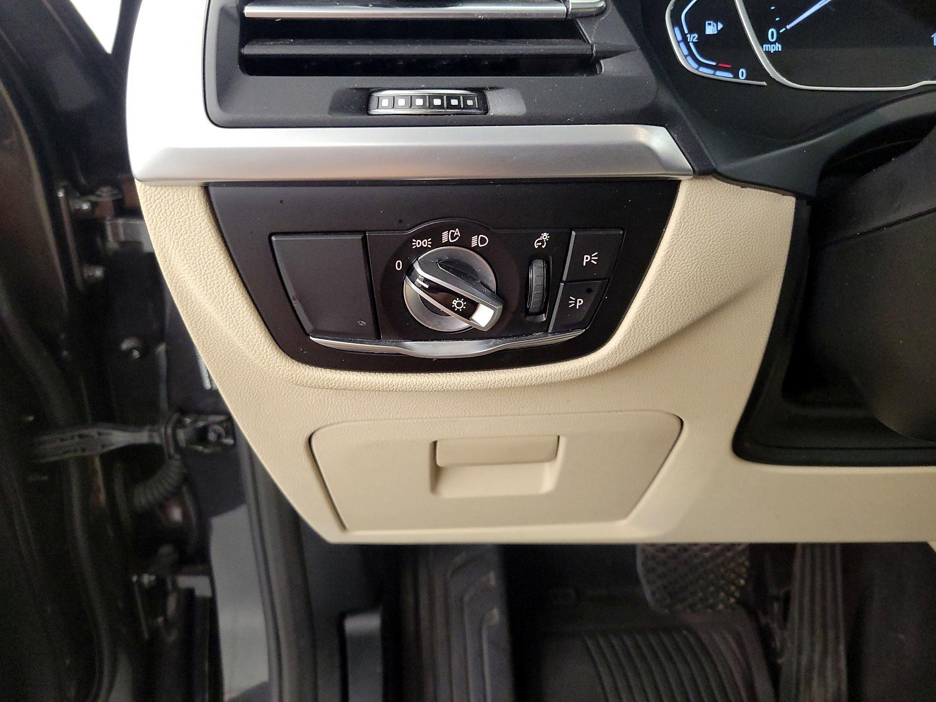 Thumbnail: 2022 BMW X3 - 13
