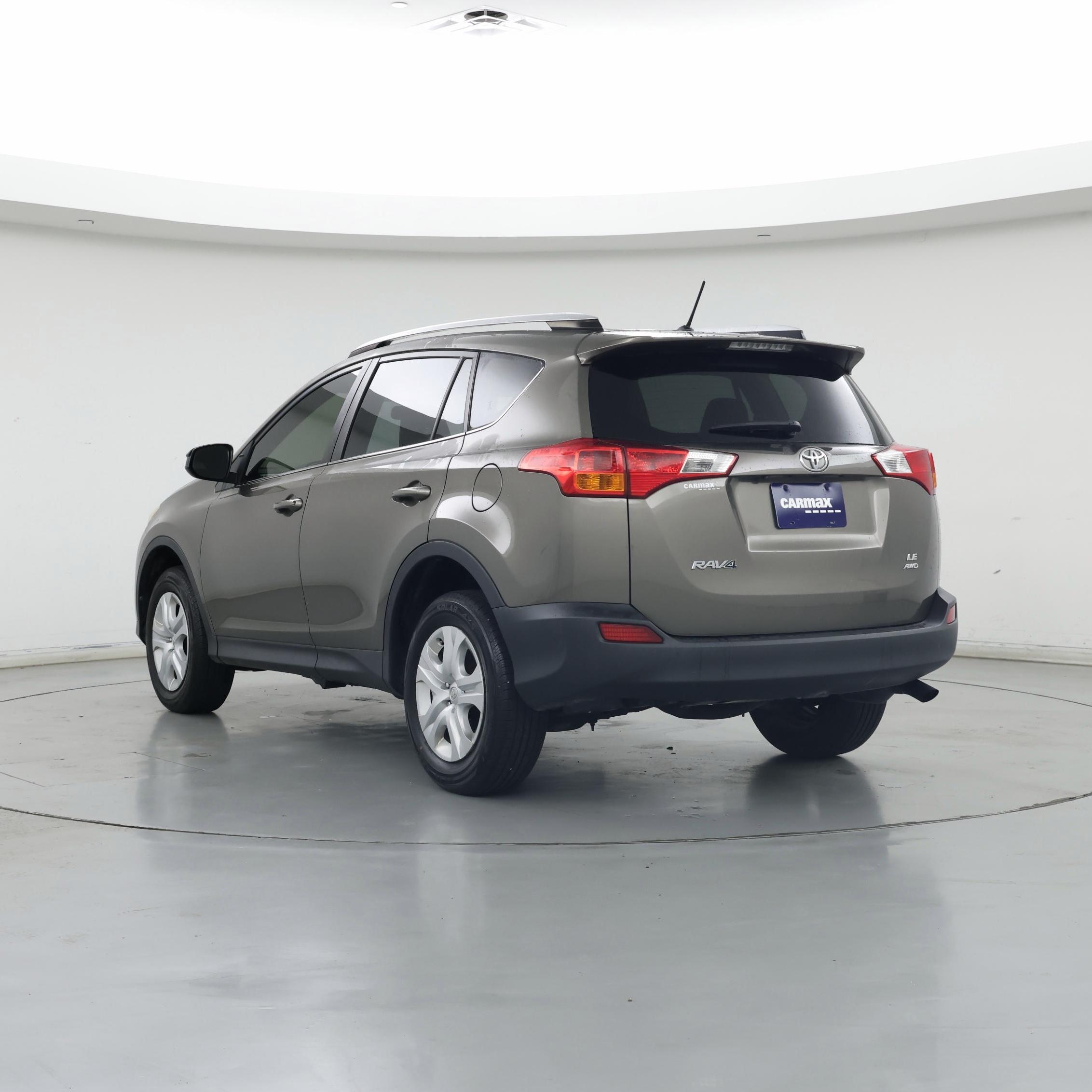 Thumbnail: 2015 Toyota RAV4 - 2