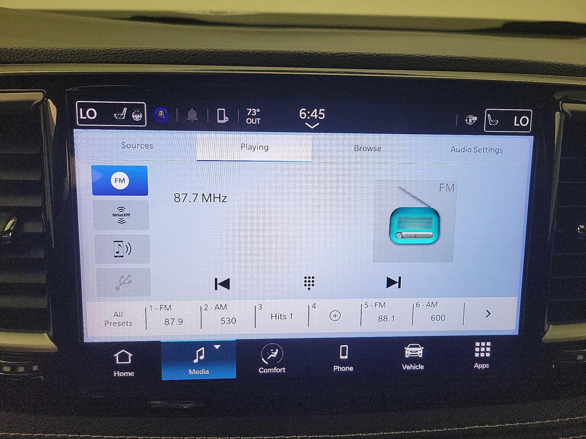 Thumbnail: 2023 Chrysler Pacifica - 15