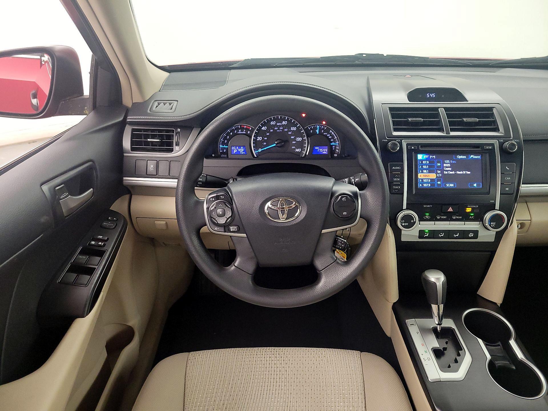 Thumbnail: 2014 Toyota Camry - 10