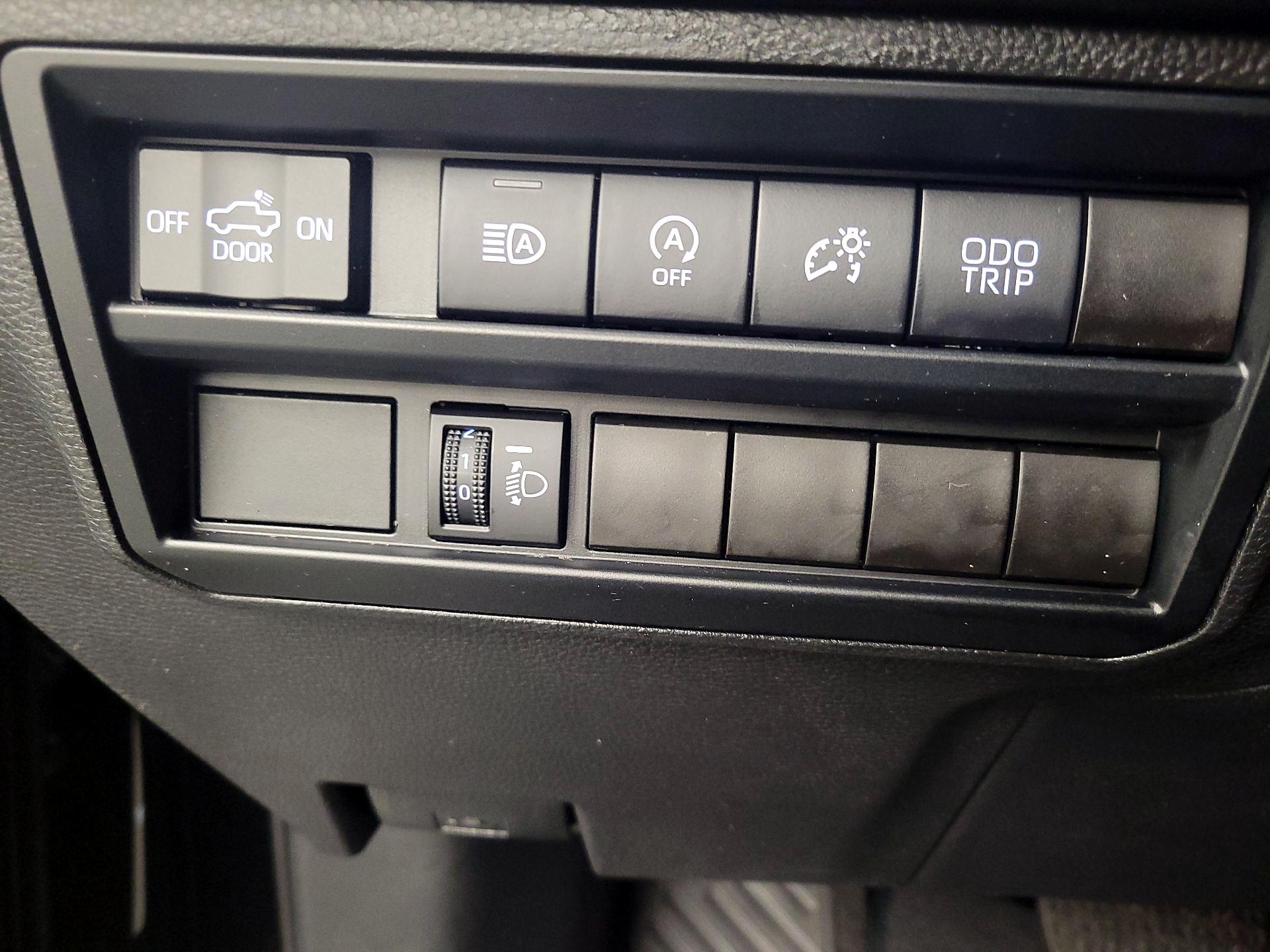 Thumbnail: 2022 Toyota Tundra - 13