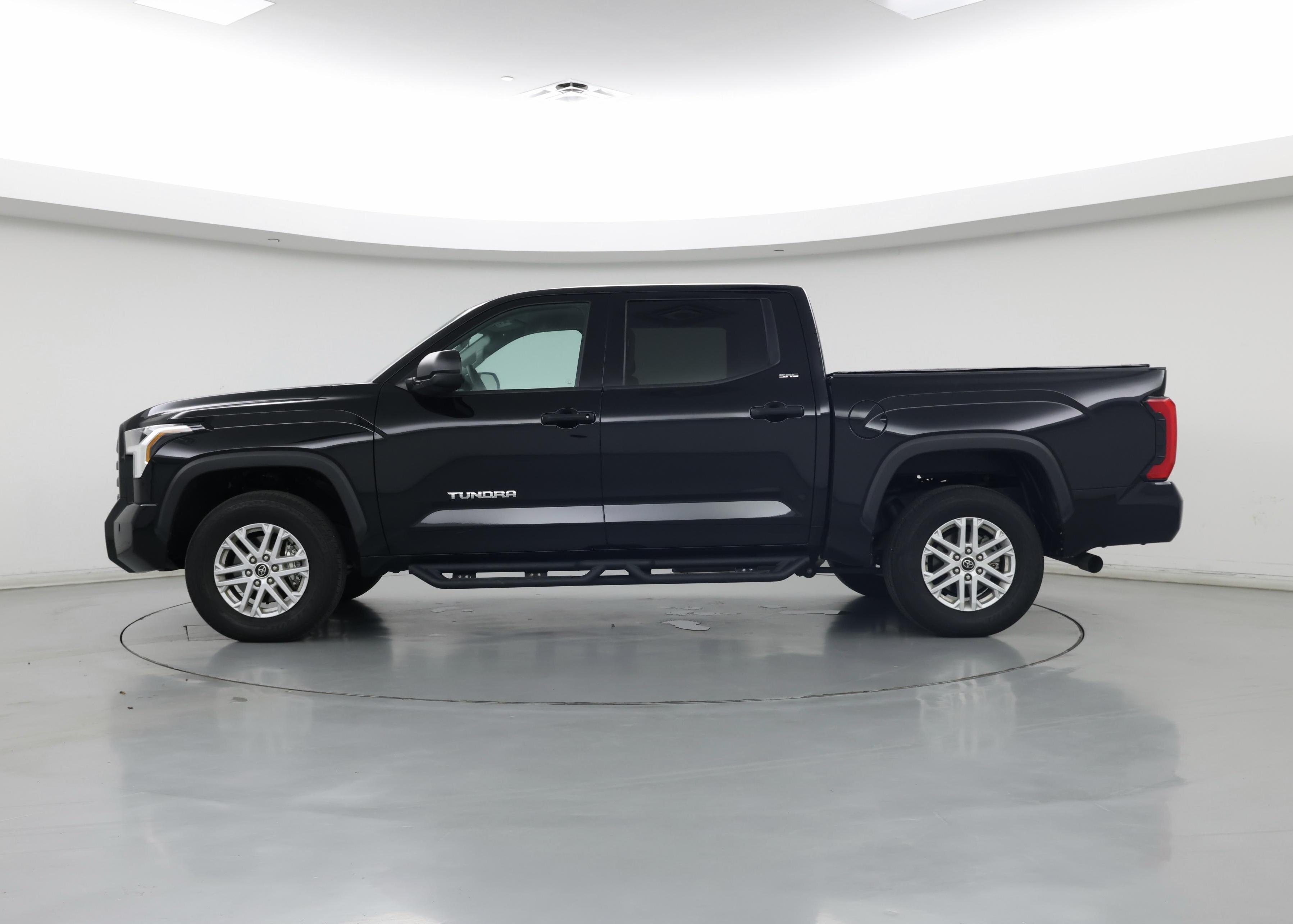 Thumbnail: 2022 Toyota Tundra - 3