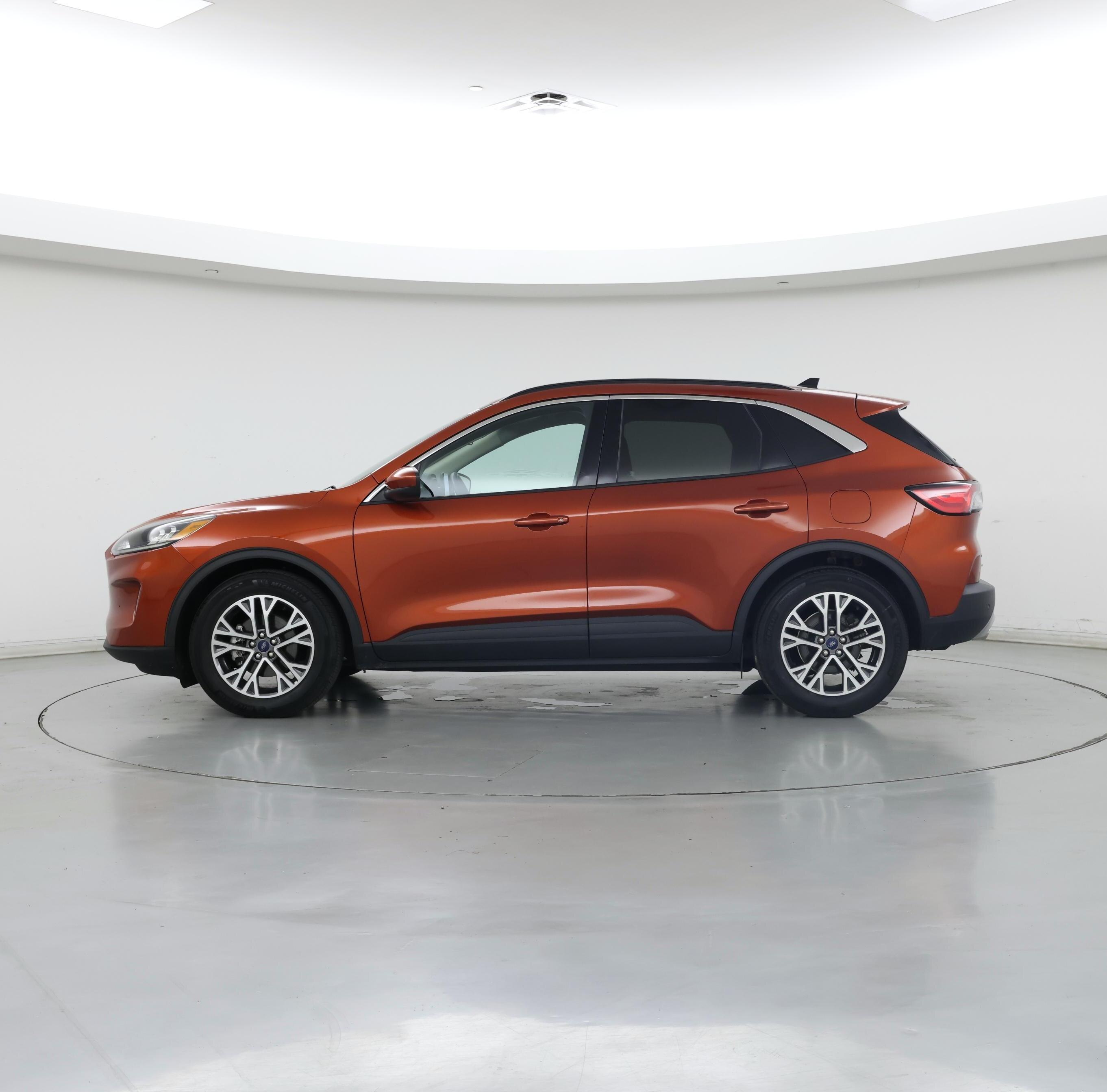 Thumbnail: 2020 Ford Escape - 3