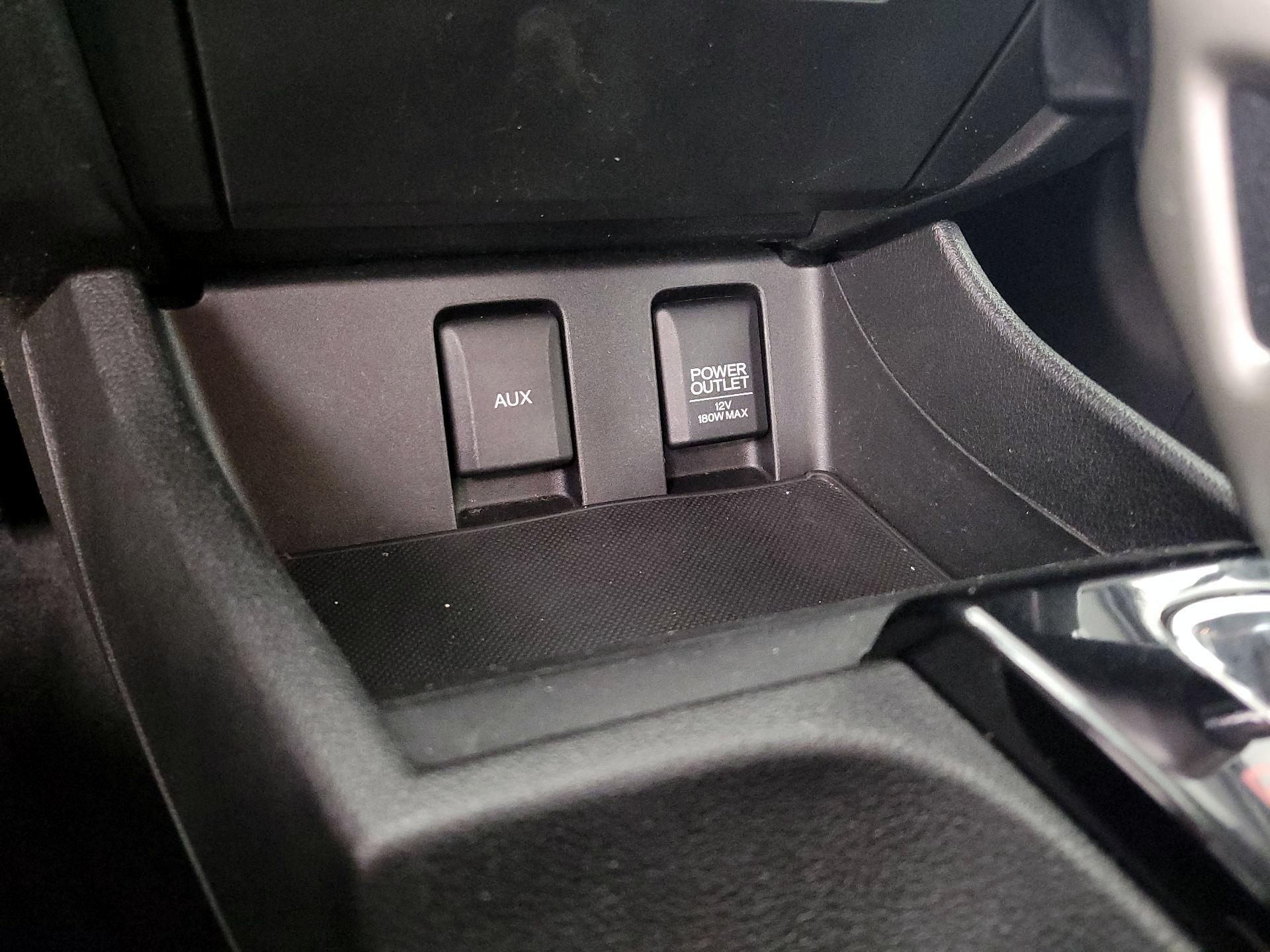 Thumbnail: 2013 Honda Civic - 18