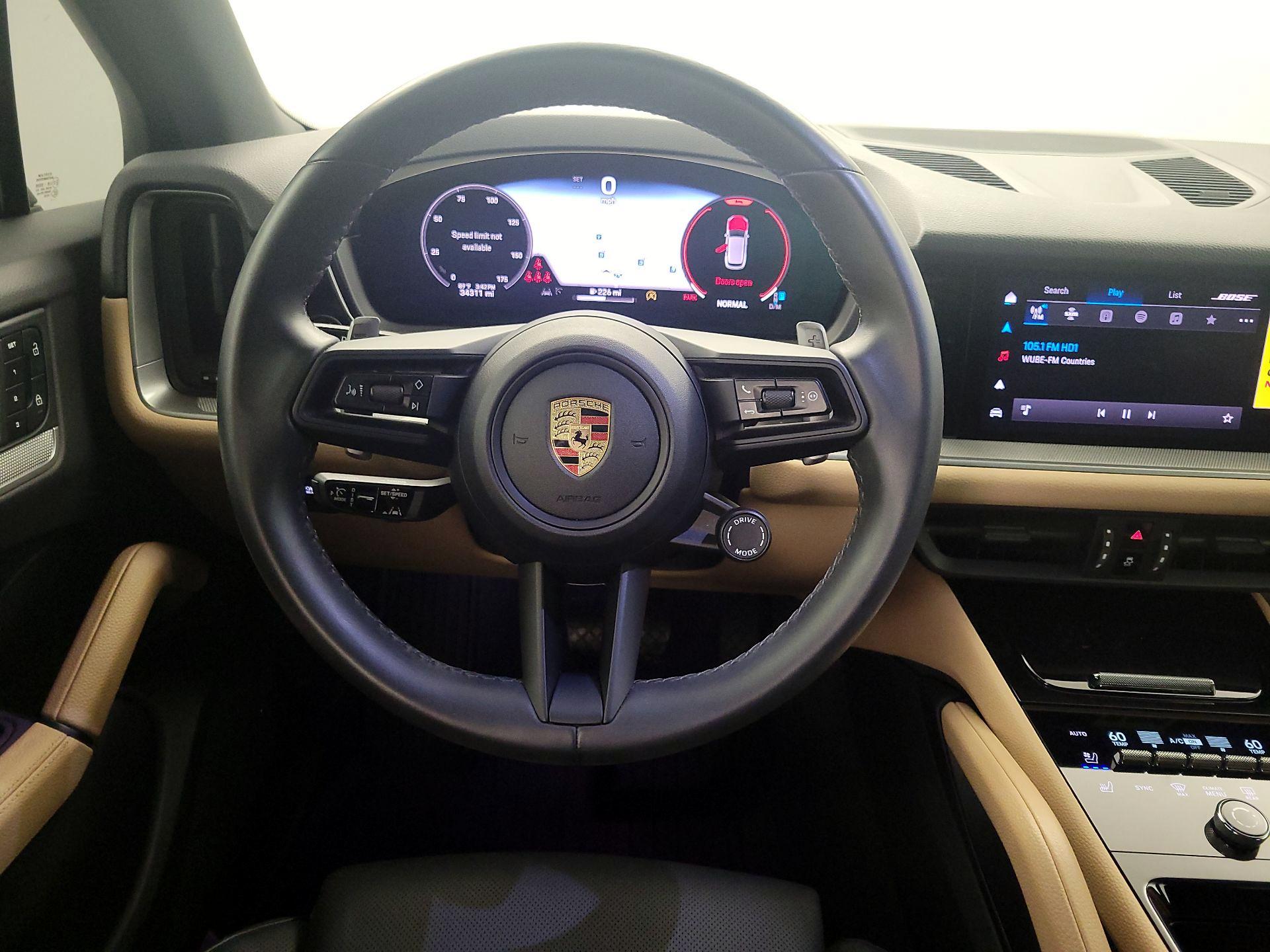 Thumbnail: 2024 Porsche Cayenne - 10