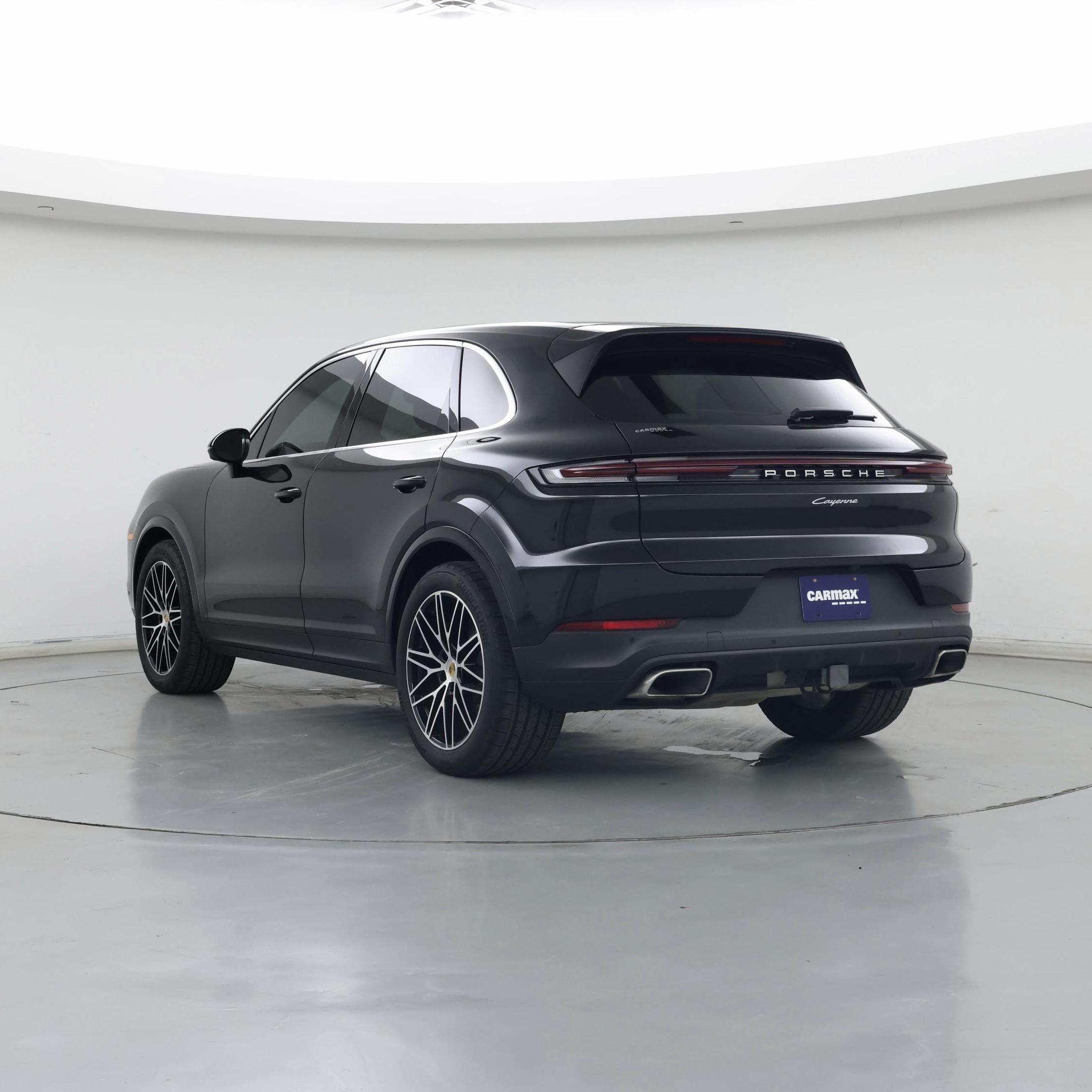 Thumbnail: 2024 Porsche Cayenne - 2