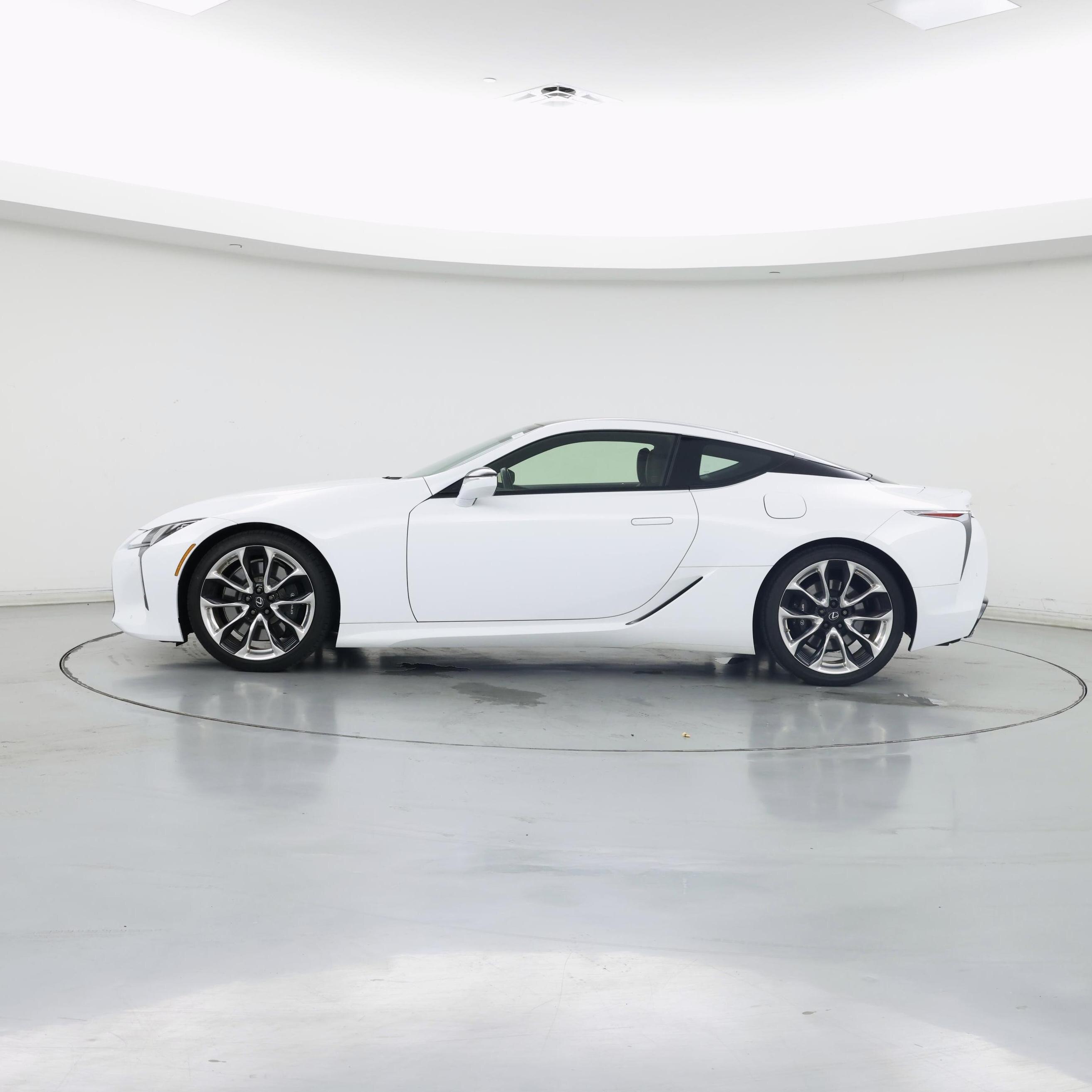 Thumbnail: 2018 Lexus LC - 3