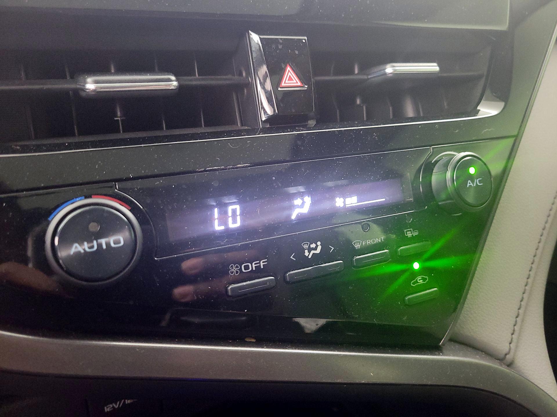 Thumbnail: 2021 Toyota Camry - 16
