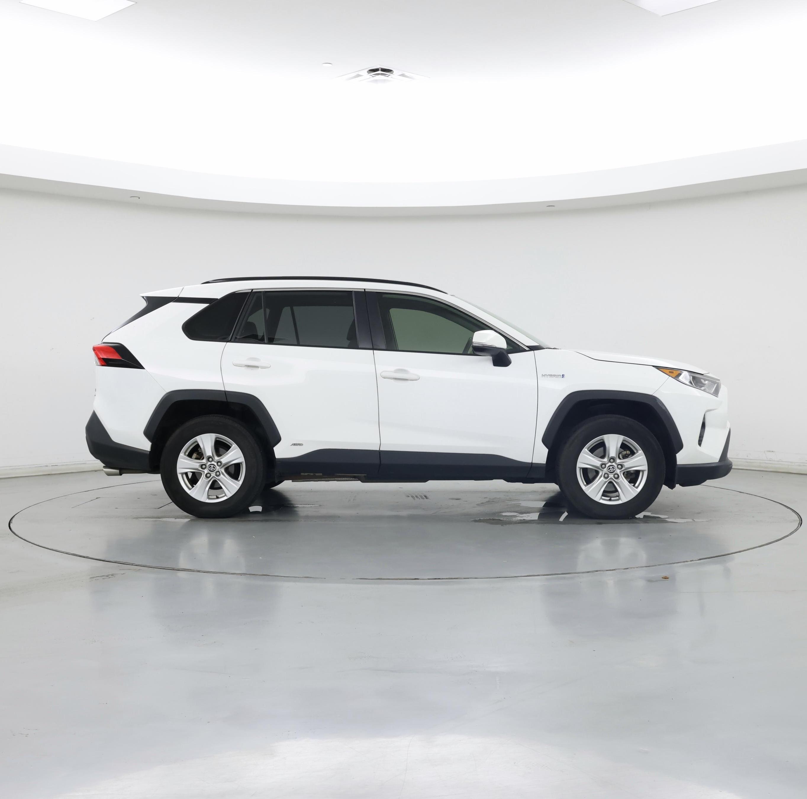 Thumbnail: 2020 Toyota RAV4 - 7