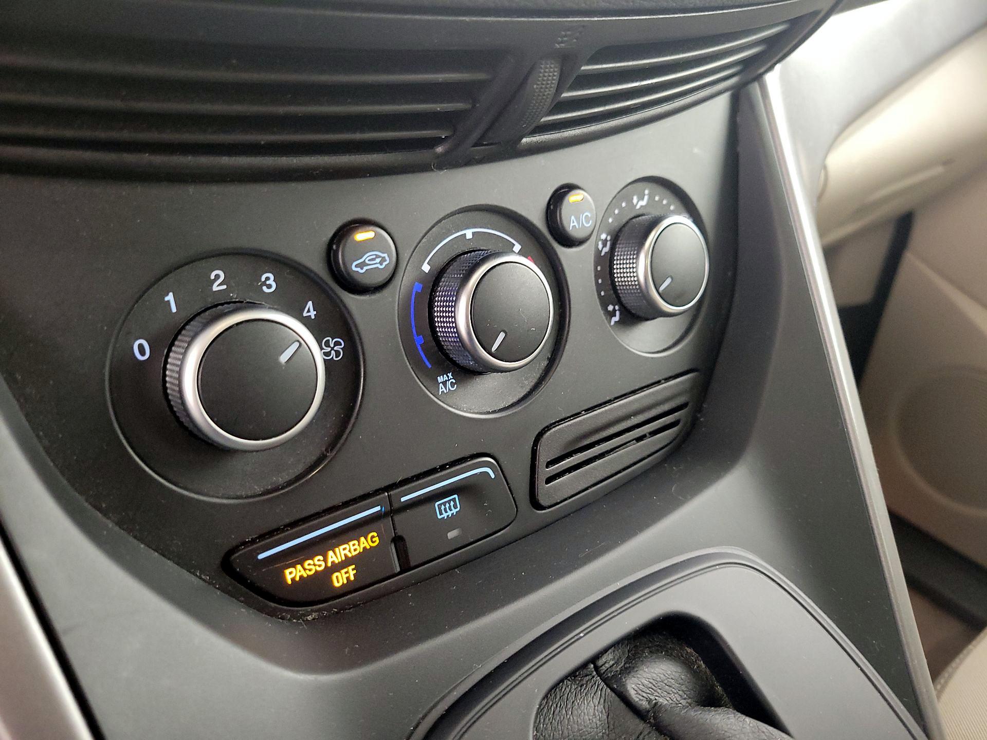 Thumbnail: 2016 Ford Escape - 16