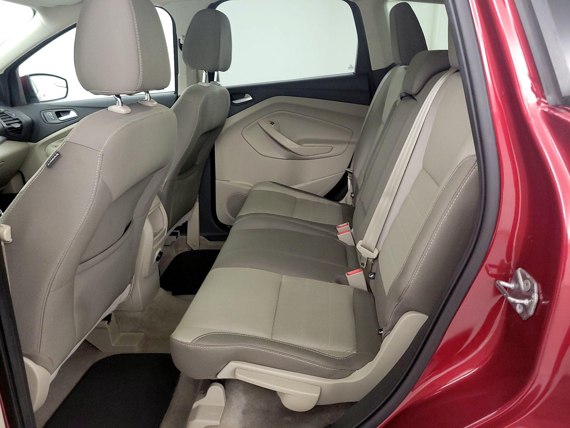 Thumbnail: 2016 Ford Escape - 19