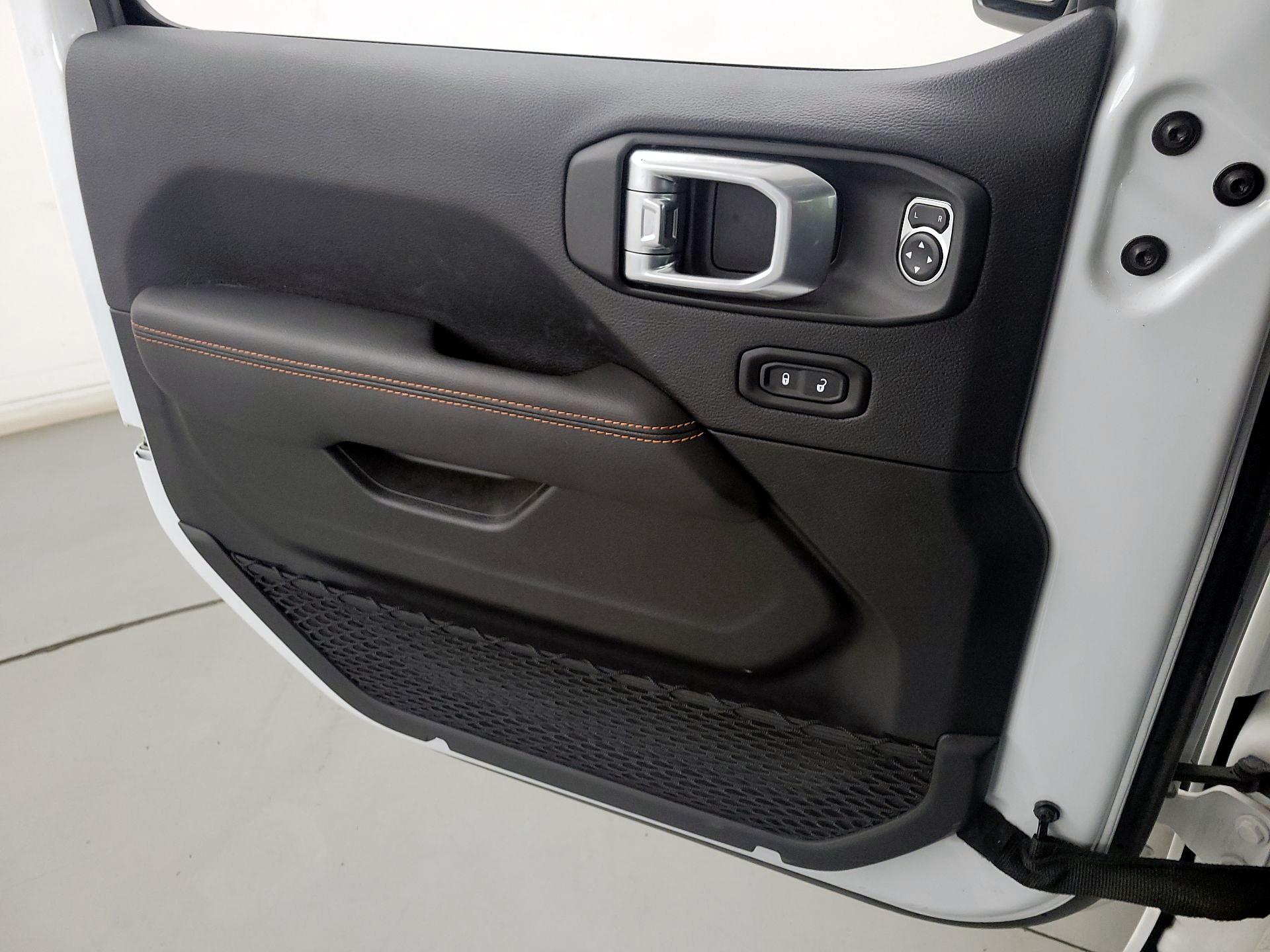 Thumbnail: 2023 Jeep Gladiator - 12