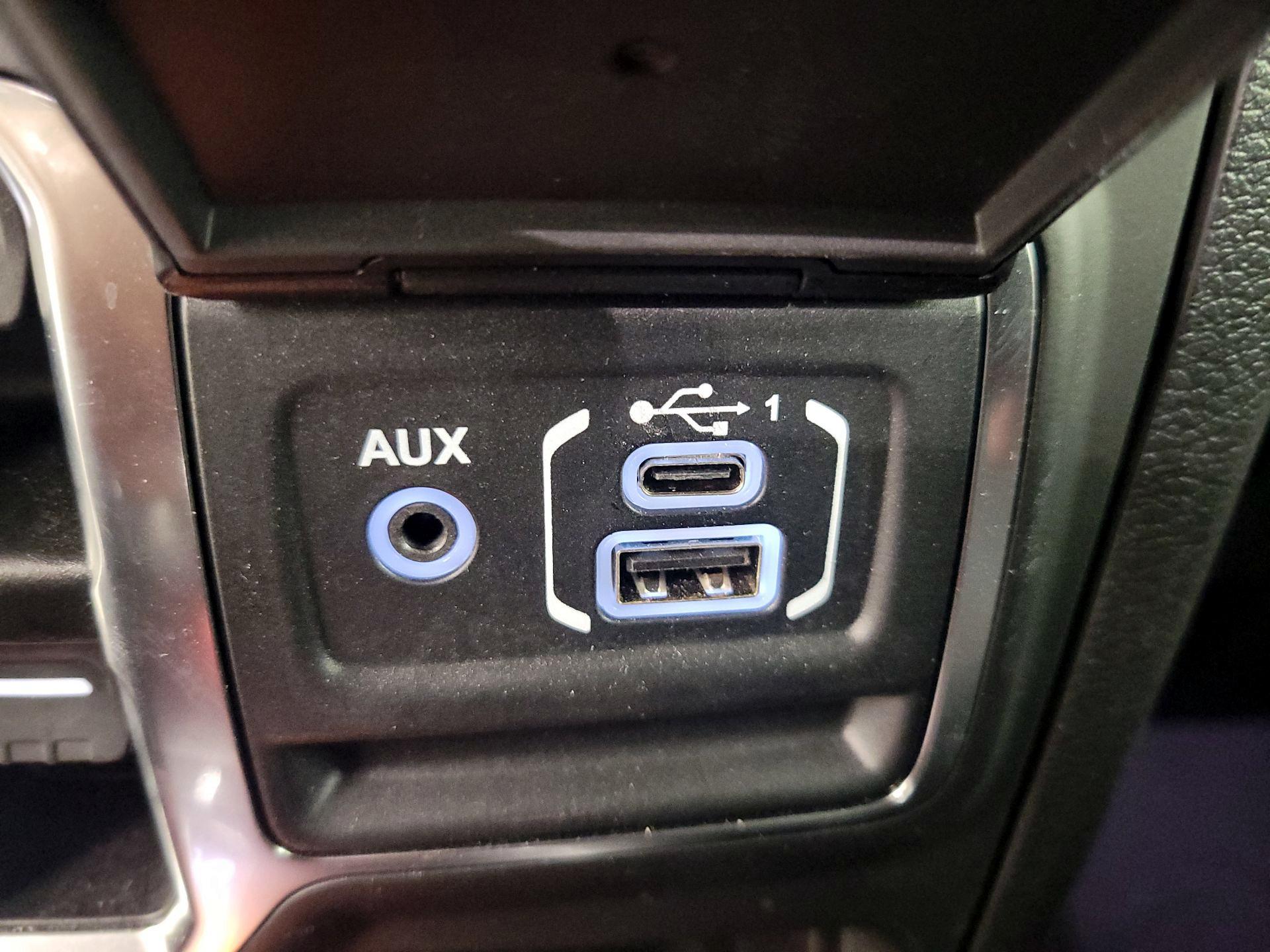 Thumbnail: 2023 Jeep Gladiator - 19