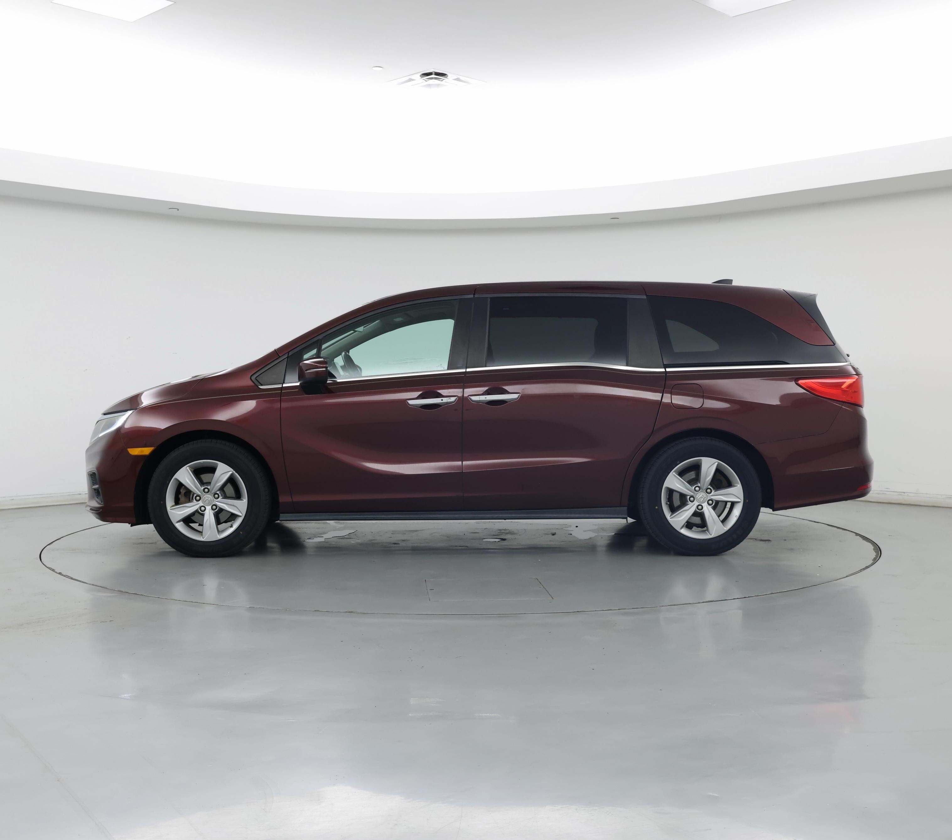 Thumbnail: 2018 Honda Odyssey - 3
