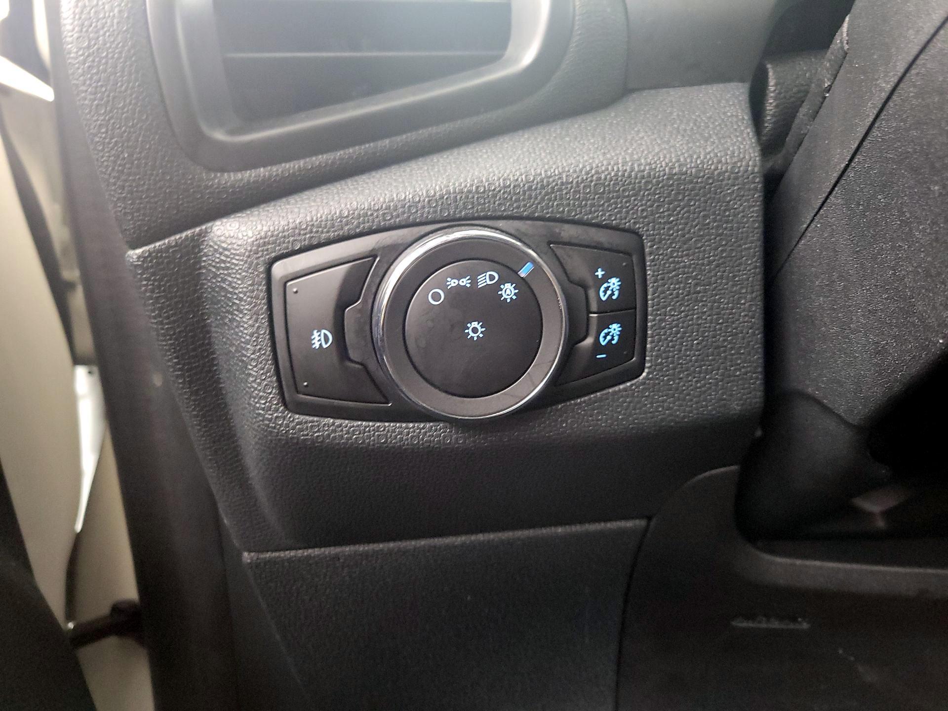 Thumbnail: 2018 Ford EcoSport - 13