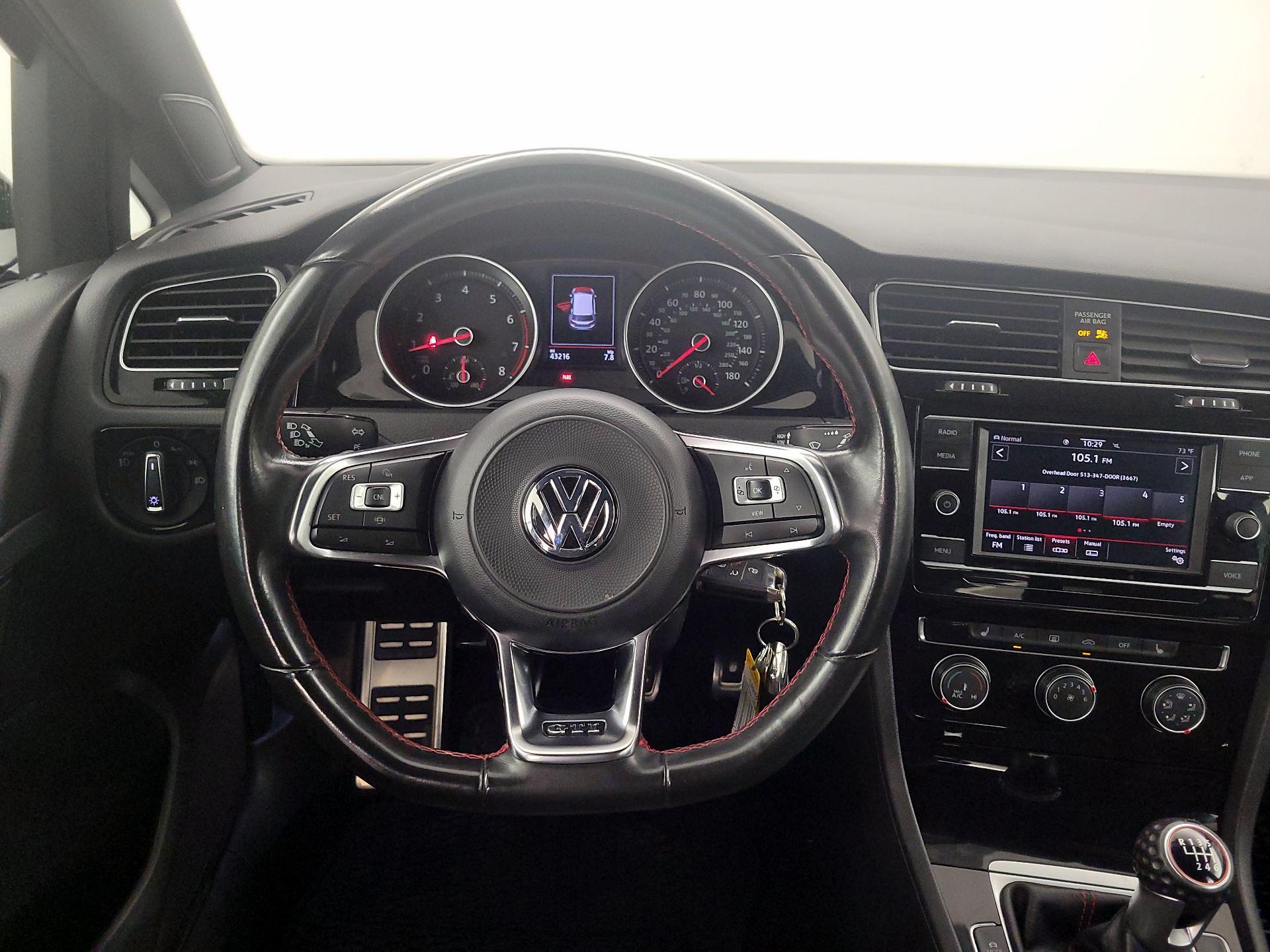 Thumbnail: 2021 Volkswagen Golf - 10
