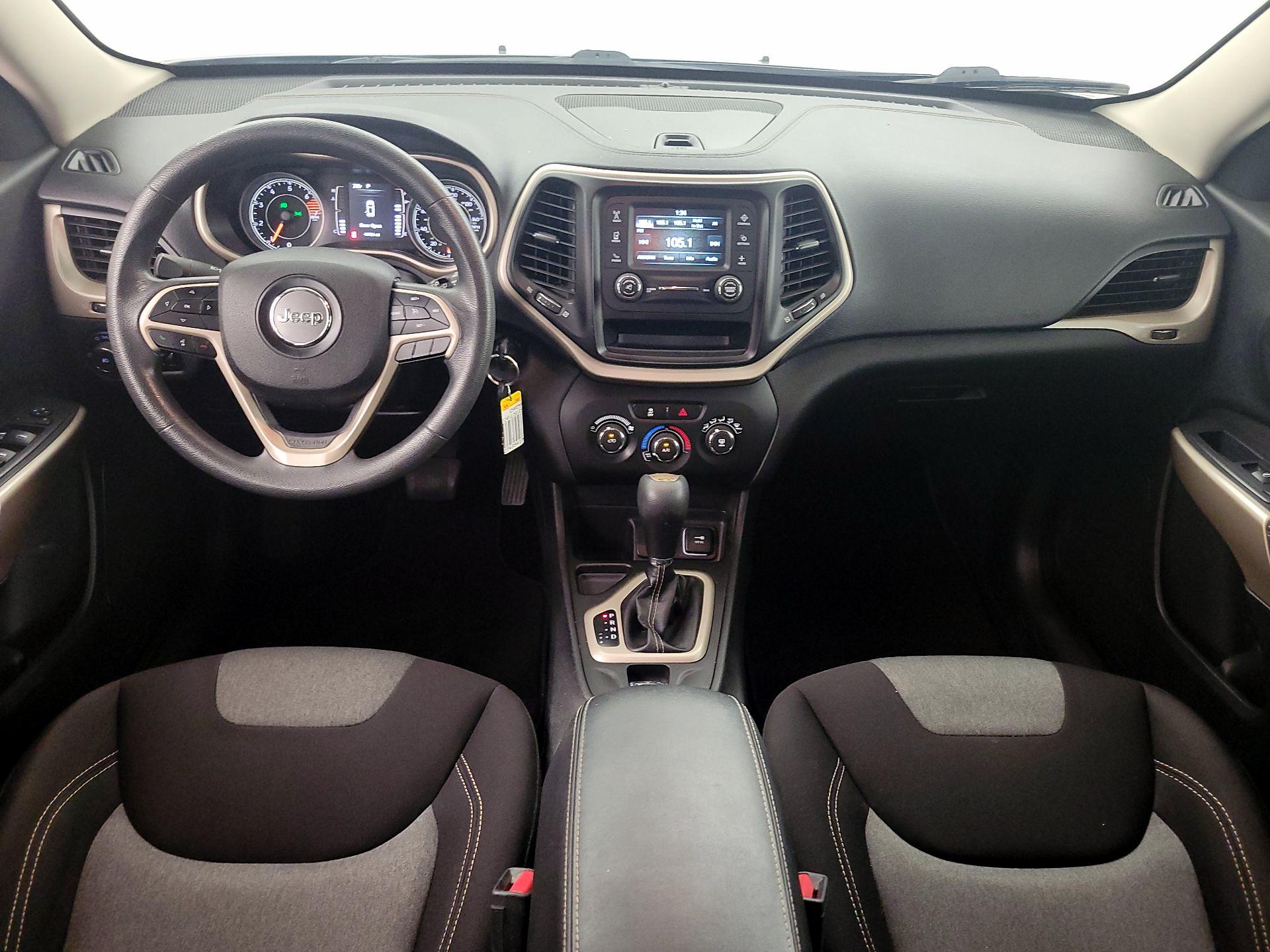 Thumbnail: 2018 Jeep Cherokee - 9