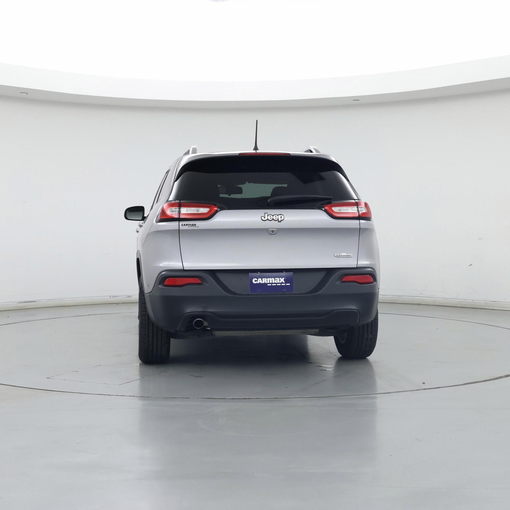 Thumbnail: 2018 Jeep Cherokee - 6