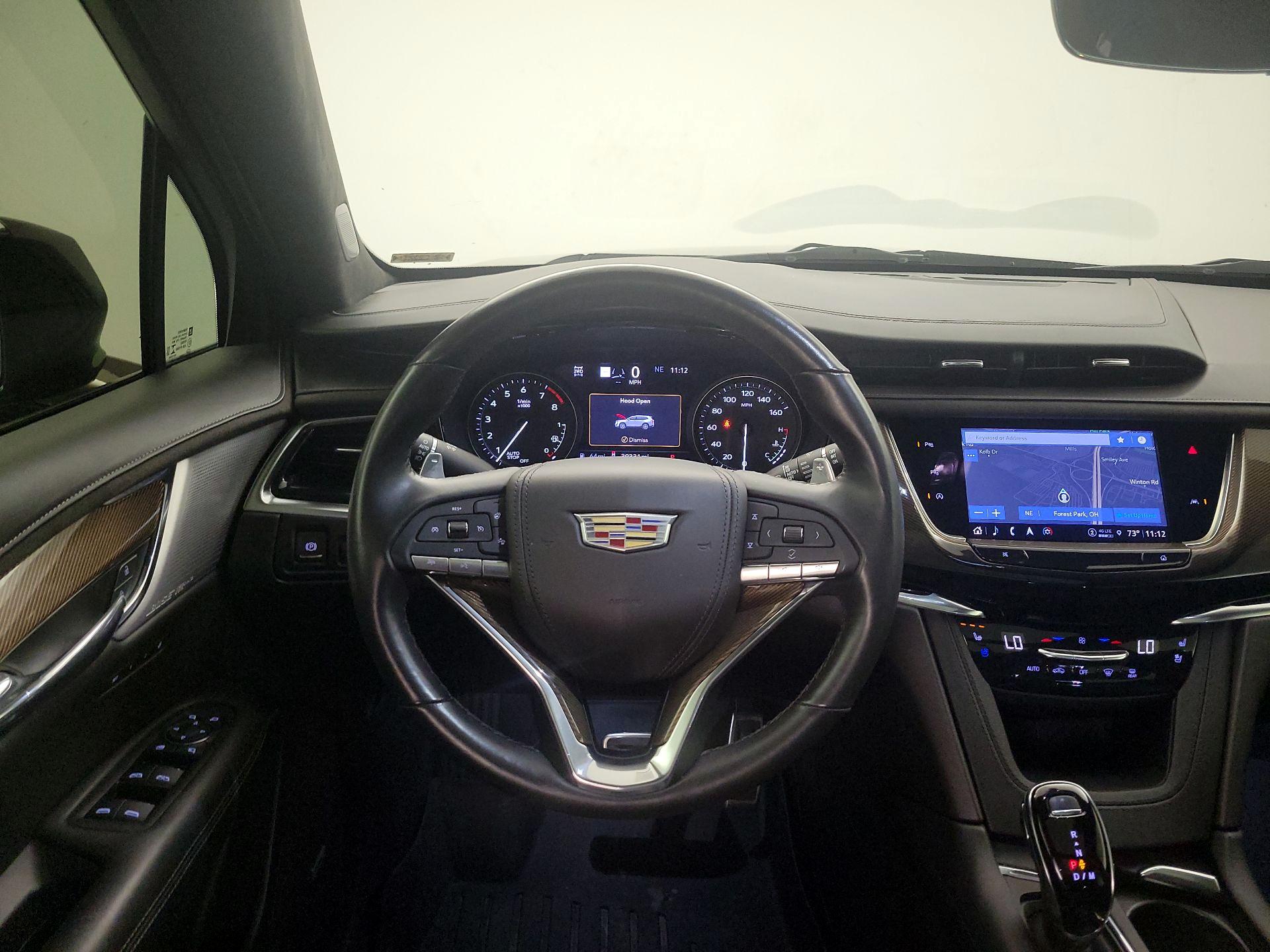 Thumbnail: 2022 Cadillac XT6 - 10