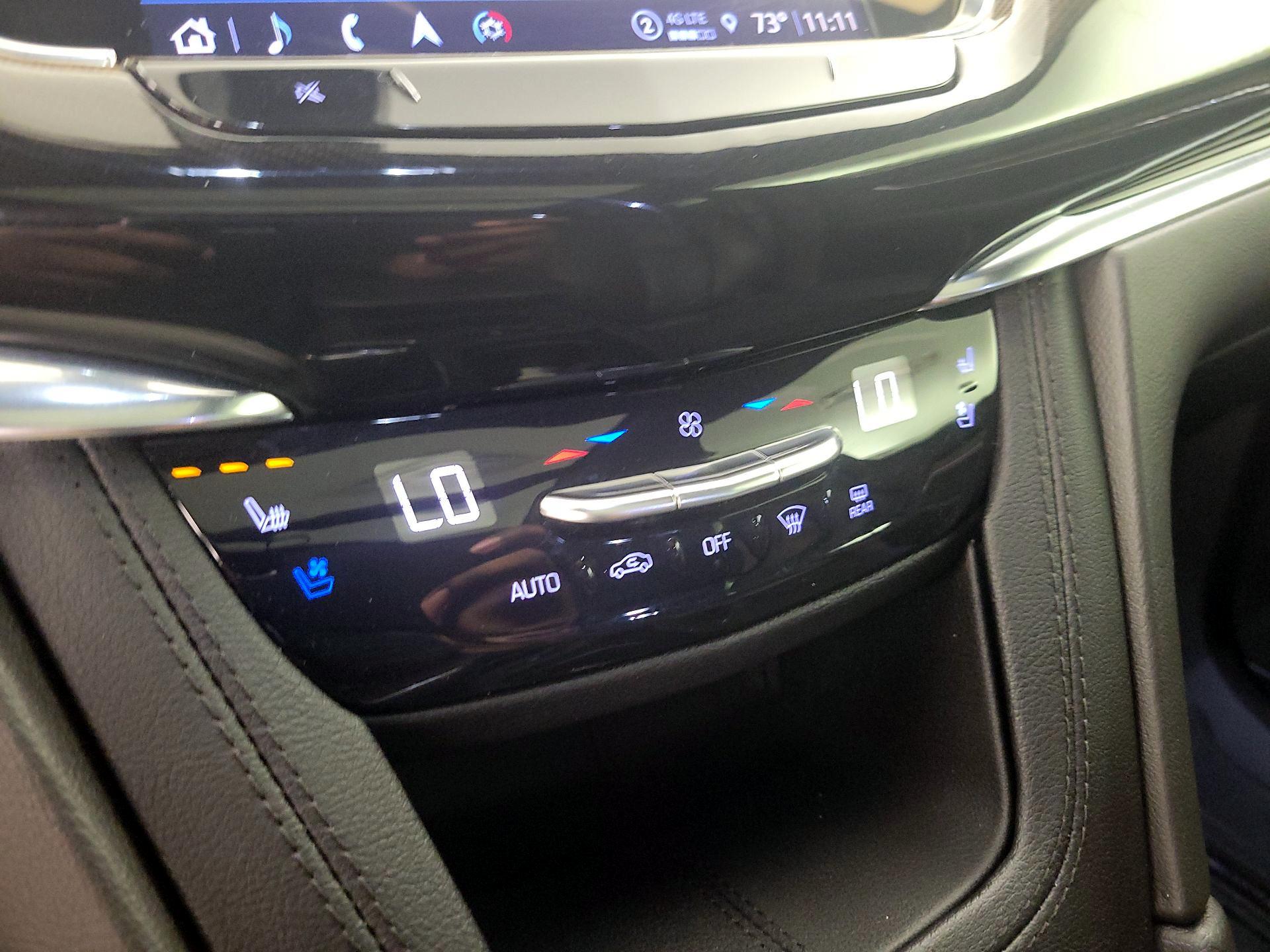 Thumbnail: 2022 Cadillac XT6 - 17