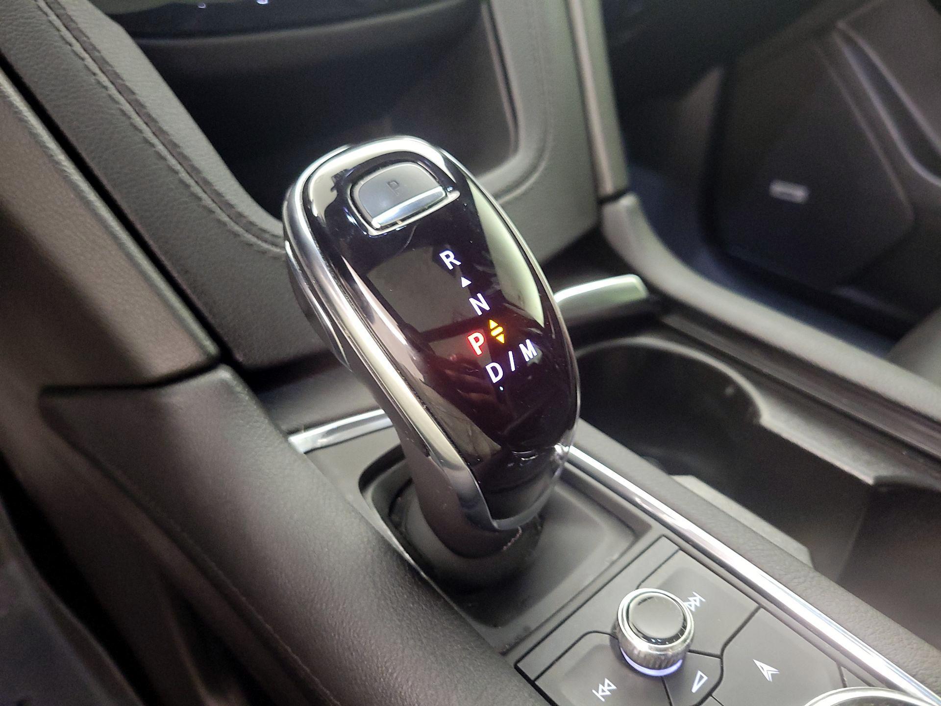 Thumbnail: 2022 Cadillac XT6 - 18