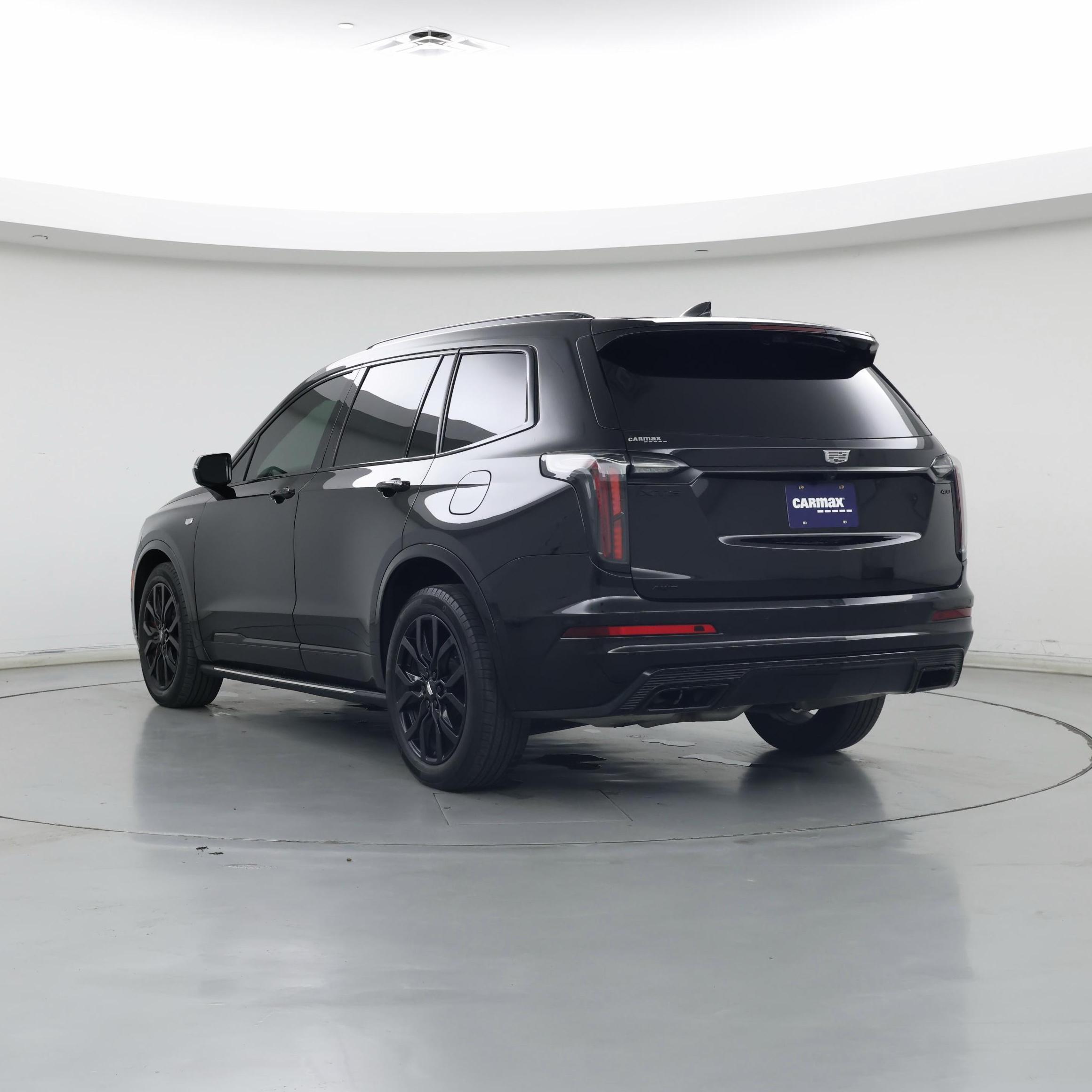Thumbnail: 2022 Cadillac XT6 - 2