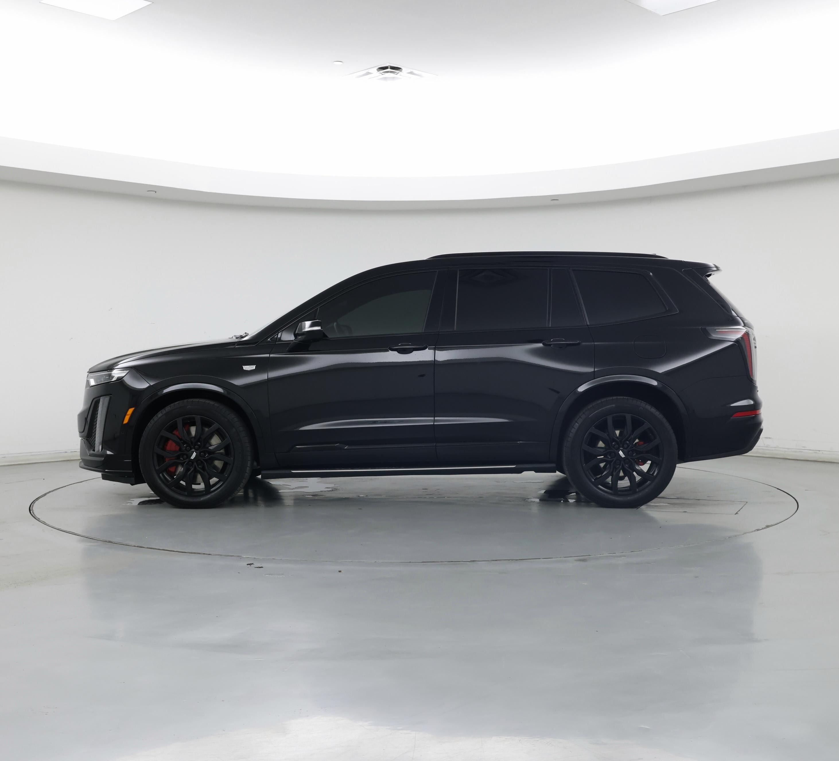 Thumbnail: 2022 Cadillac XT6 - 3