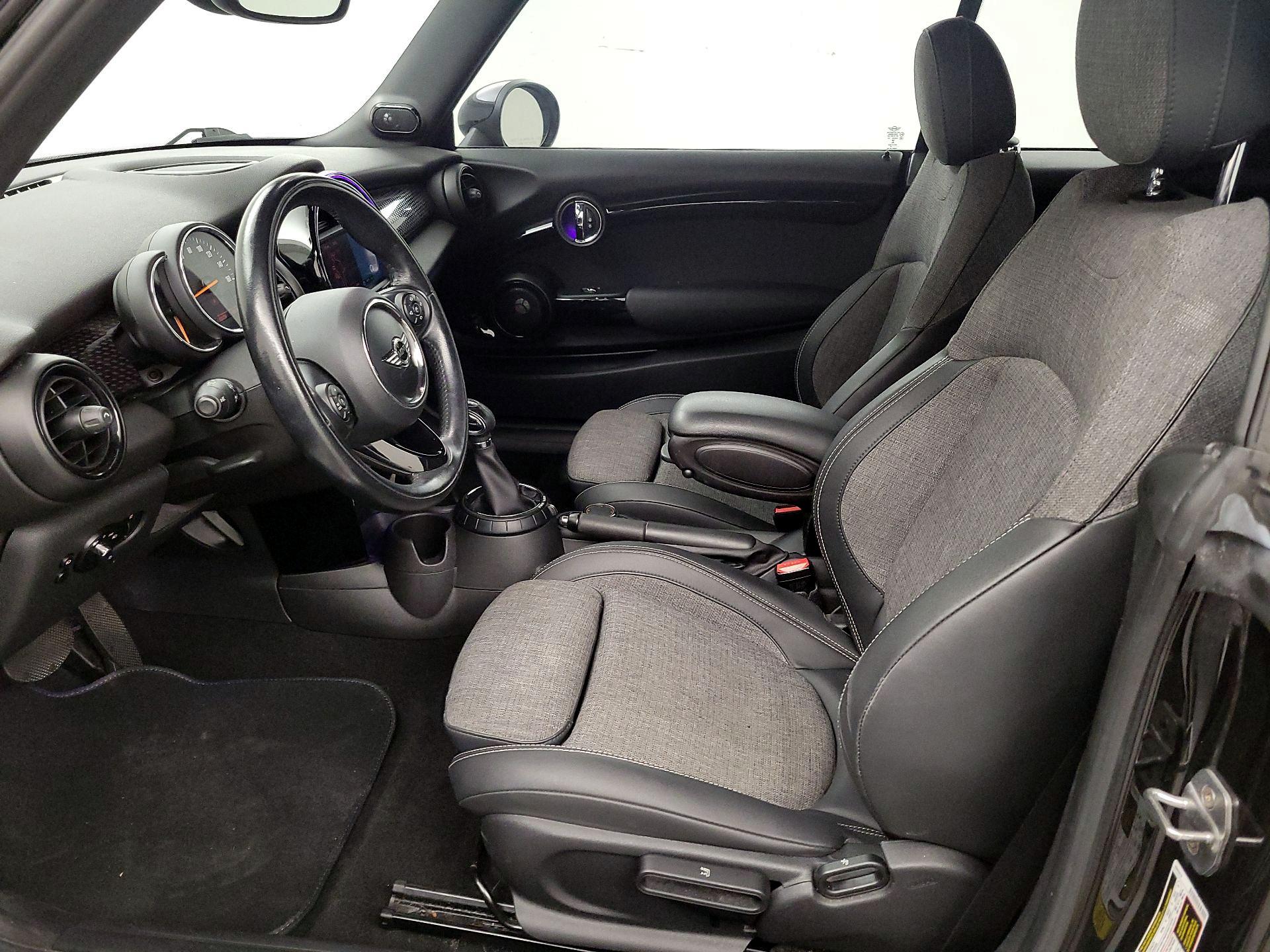 Thumbnail: 2016 MINI Cooper - 11