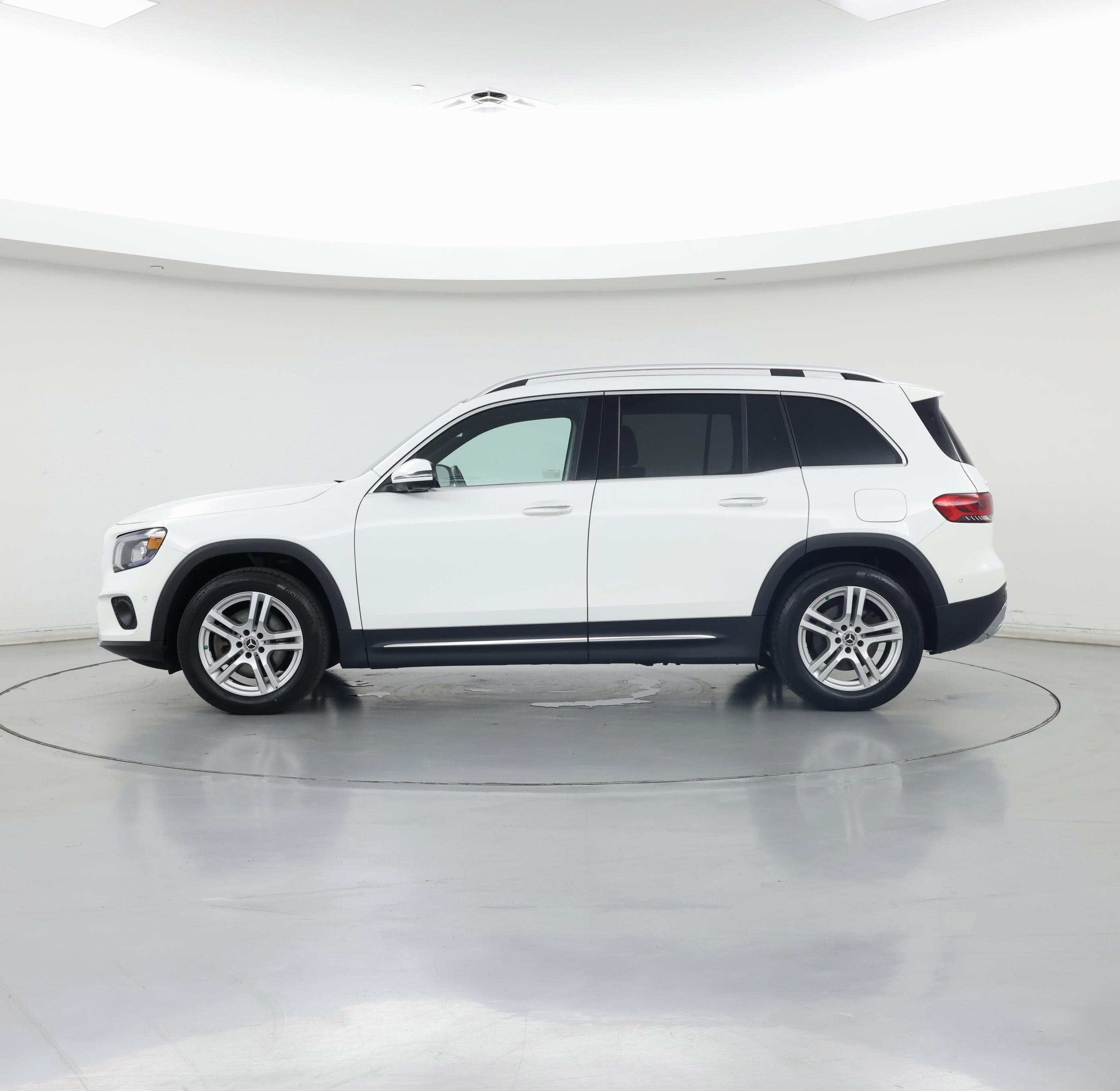 Thumbnail: 2023 Mercedes-Benz GLB - 3