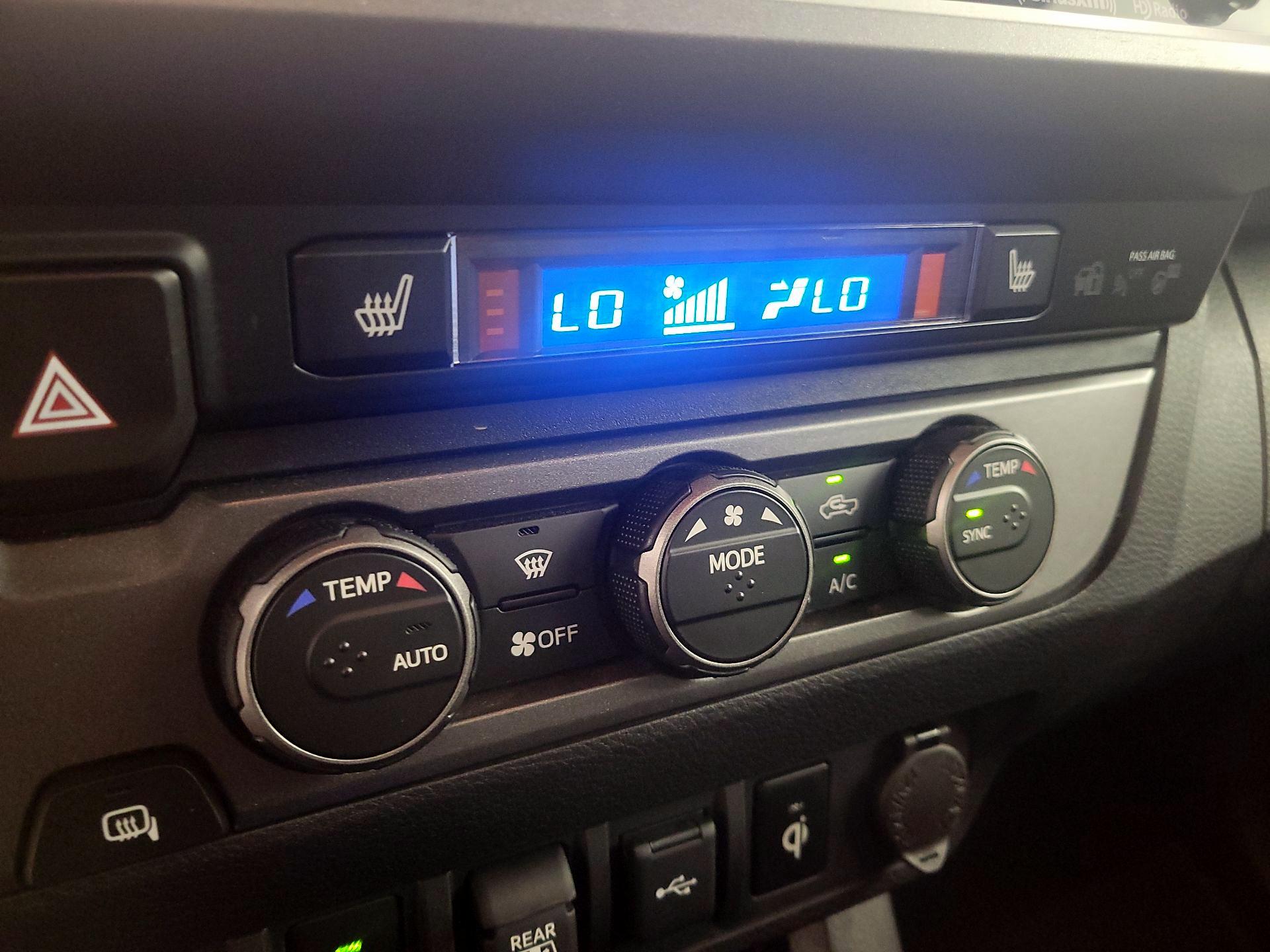 Thumbnail: 2021 Toyota Tacoma - 17