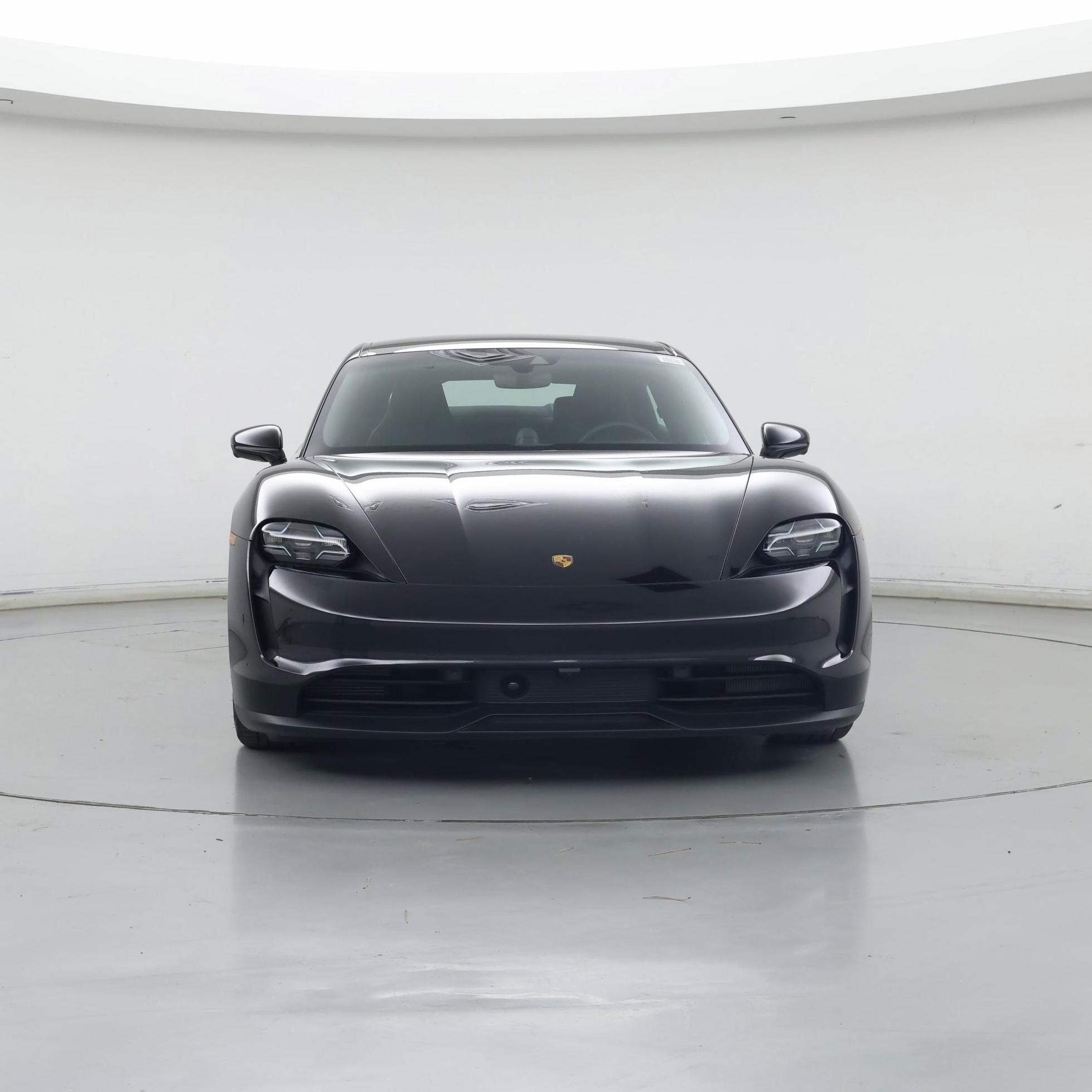 Thumbnail: 2023 Porsche Taycan - 5