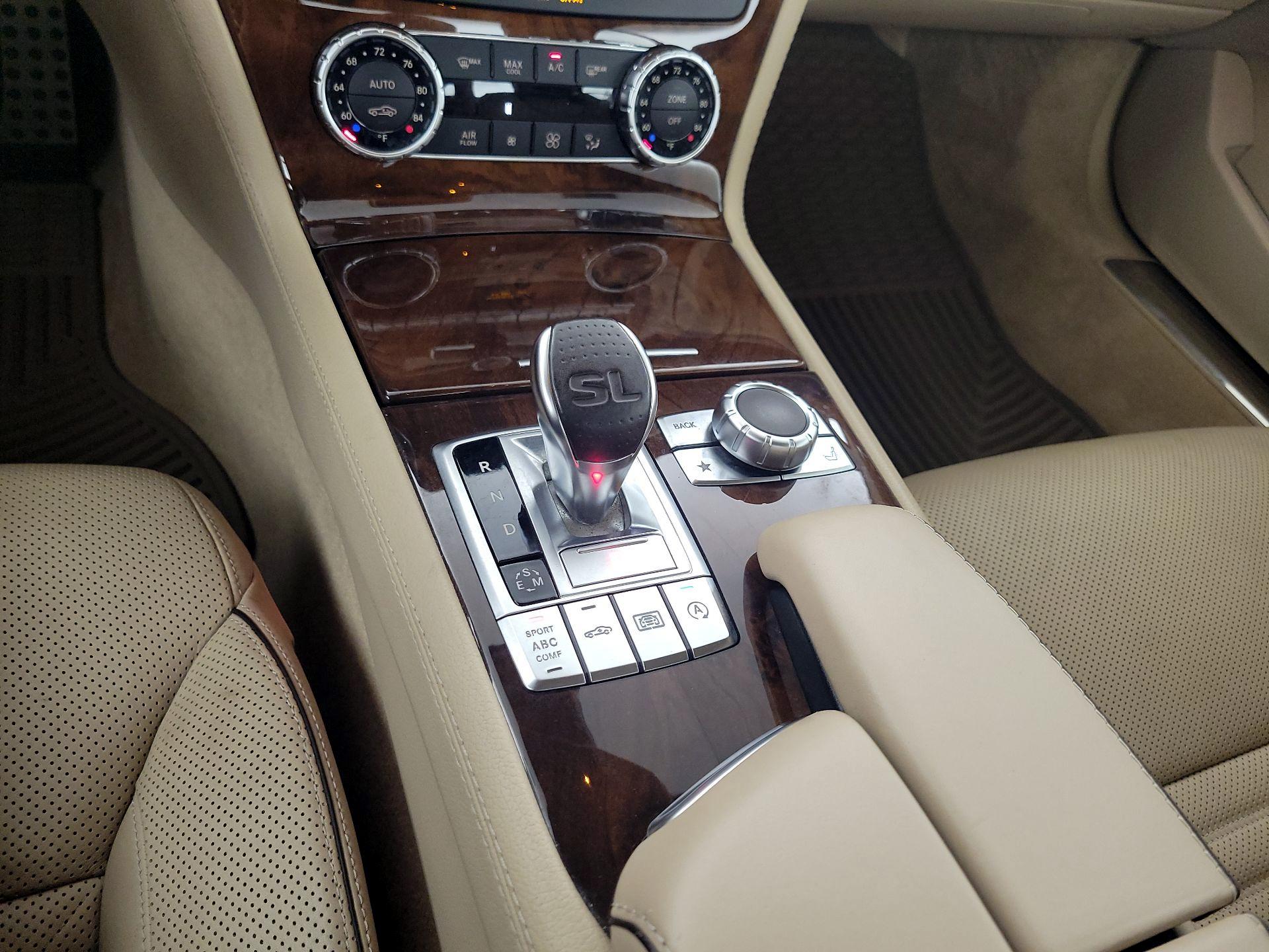 Thumbnail: 2015 Mercedes-Benz SL-Class - 18