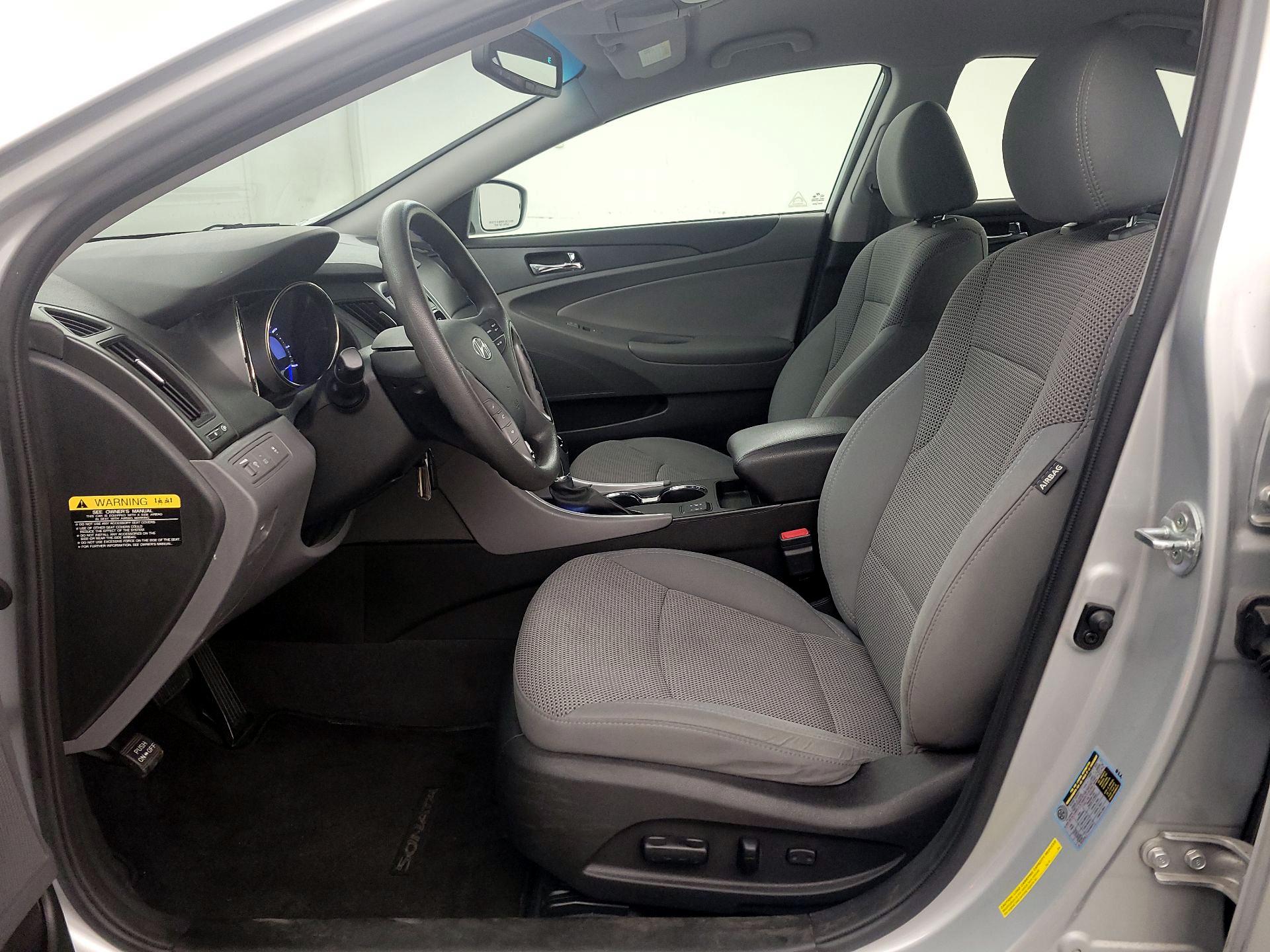 Thumbnail: 2013 Hyundai Sonata - 11