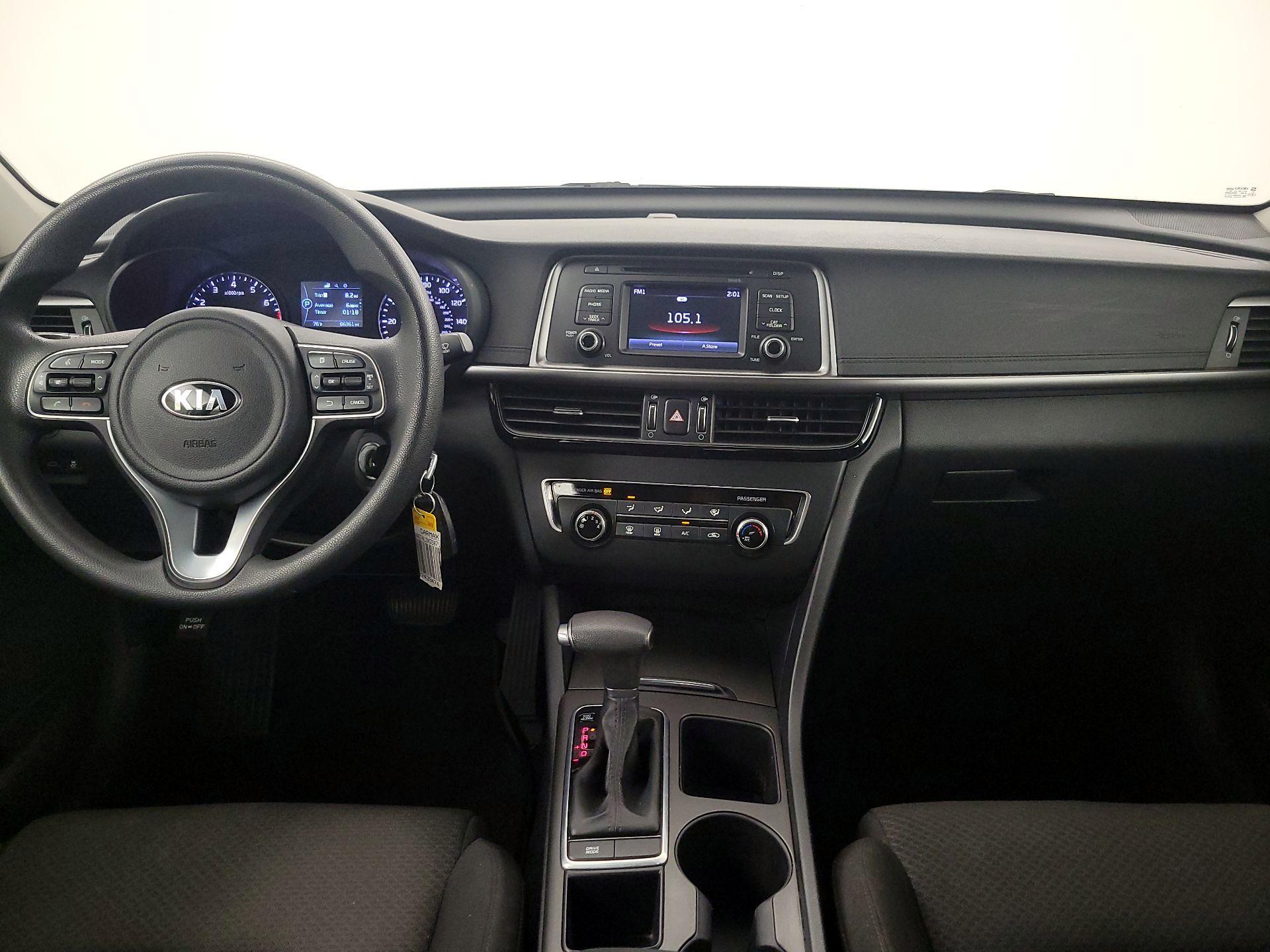 Thumbnail: 2016 Kia Optima - 9