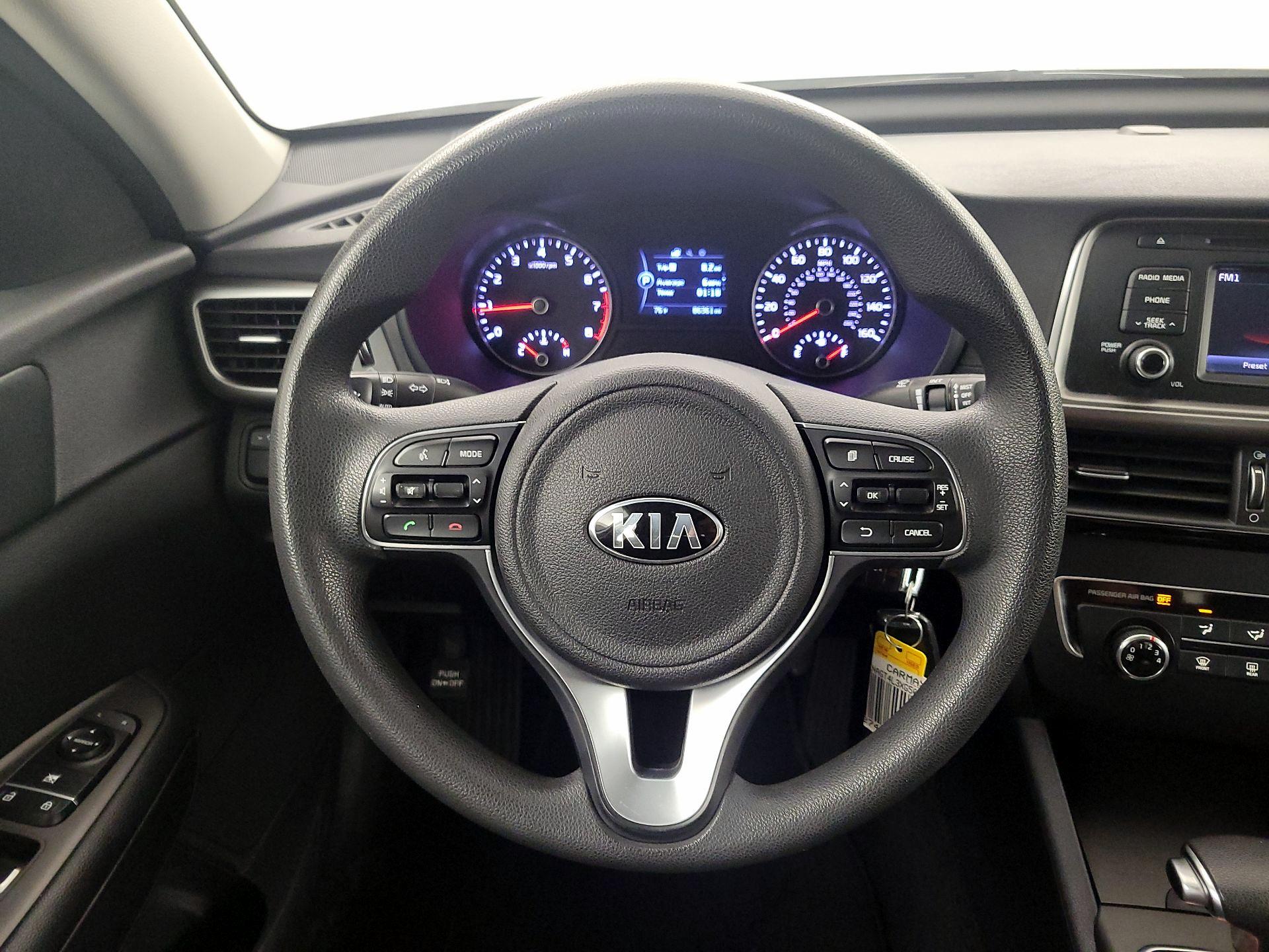 Thumbnail: 2016 Kia Optima - 10