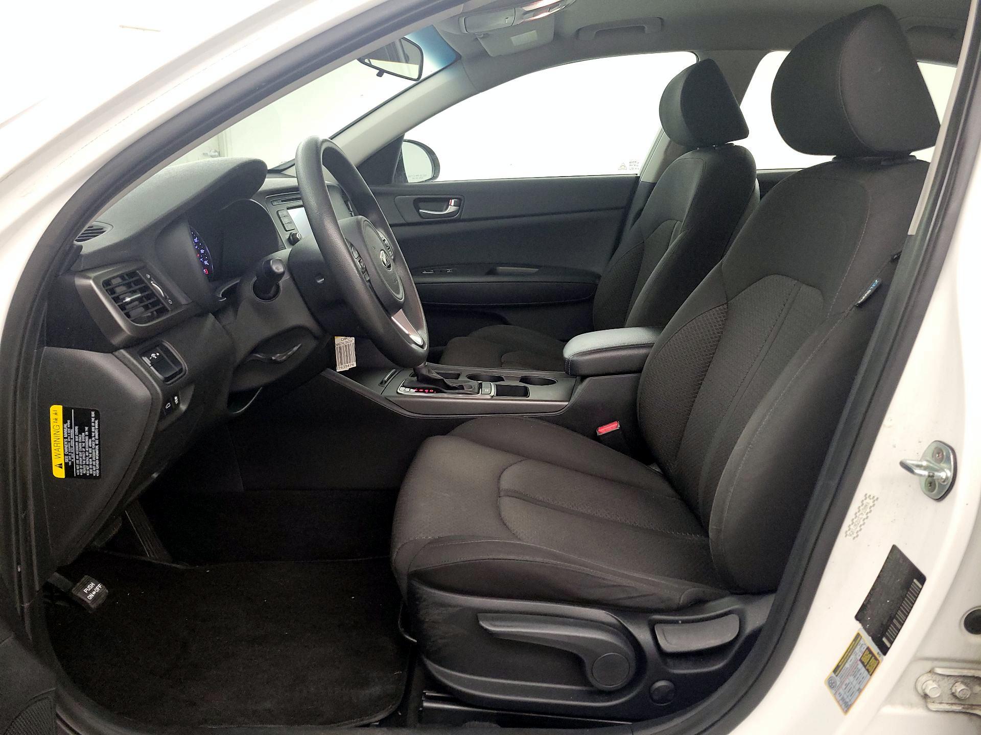 Thumbnail: 2016 Kia Optima - 11