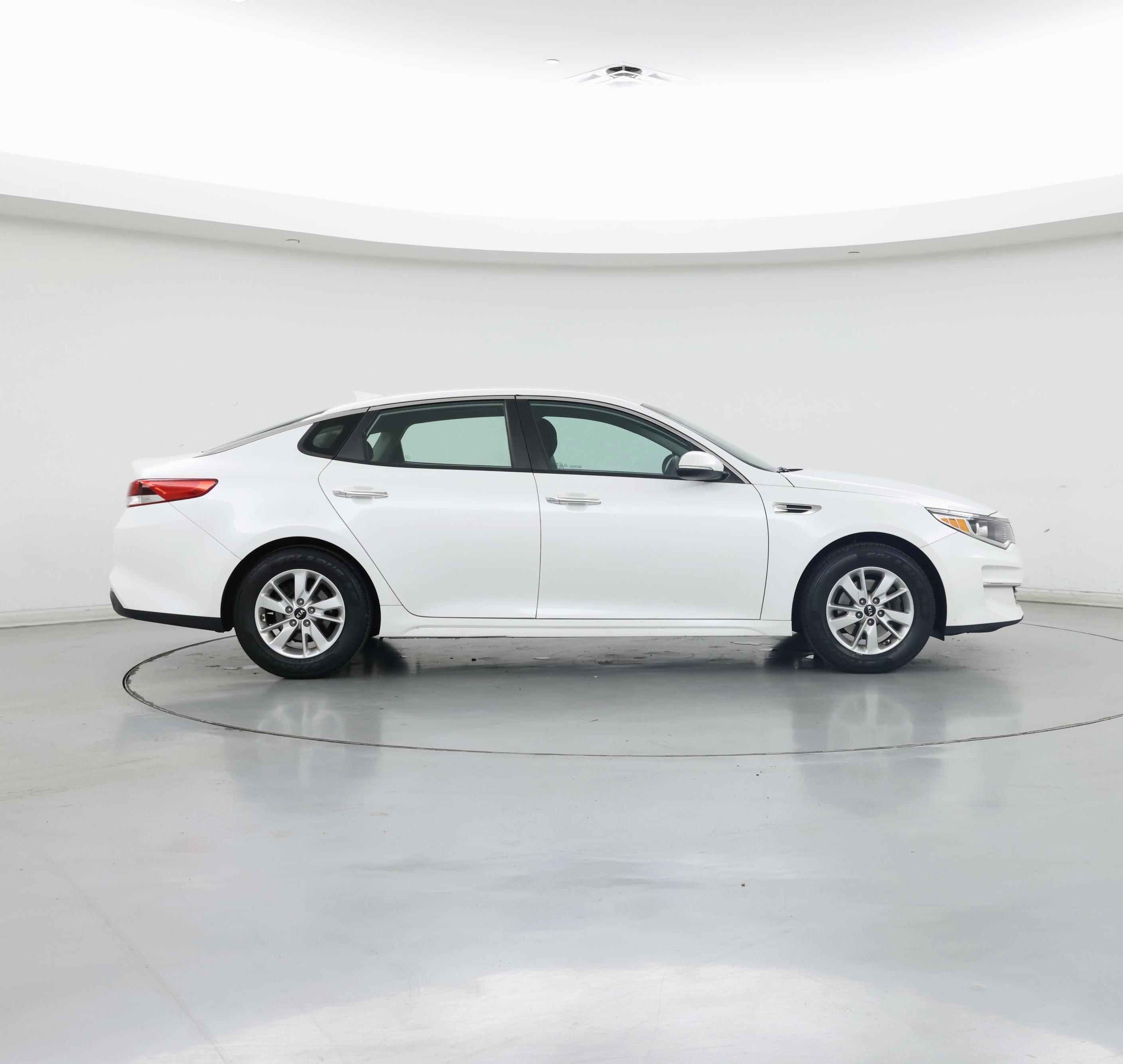 Thumbnail: 2016 Kia Optima - 7