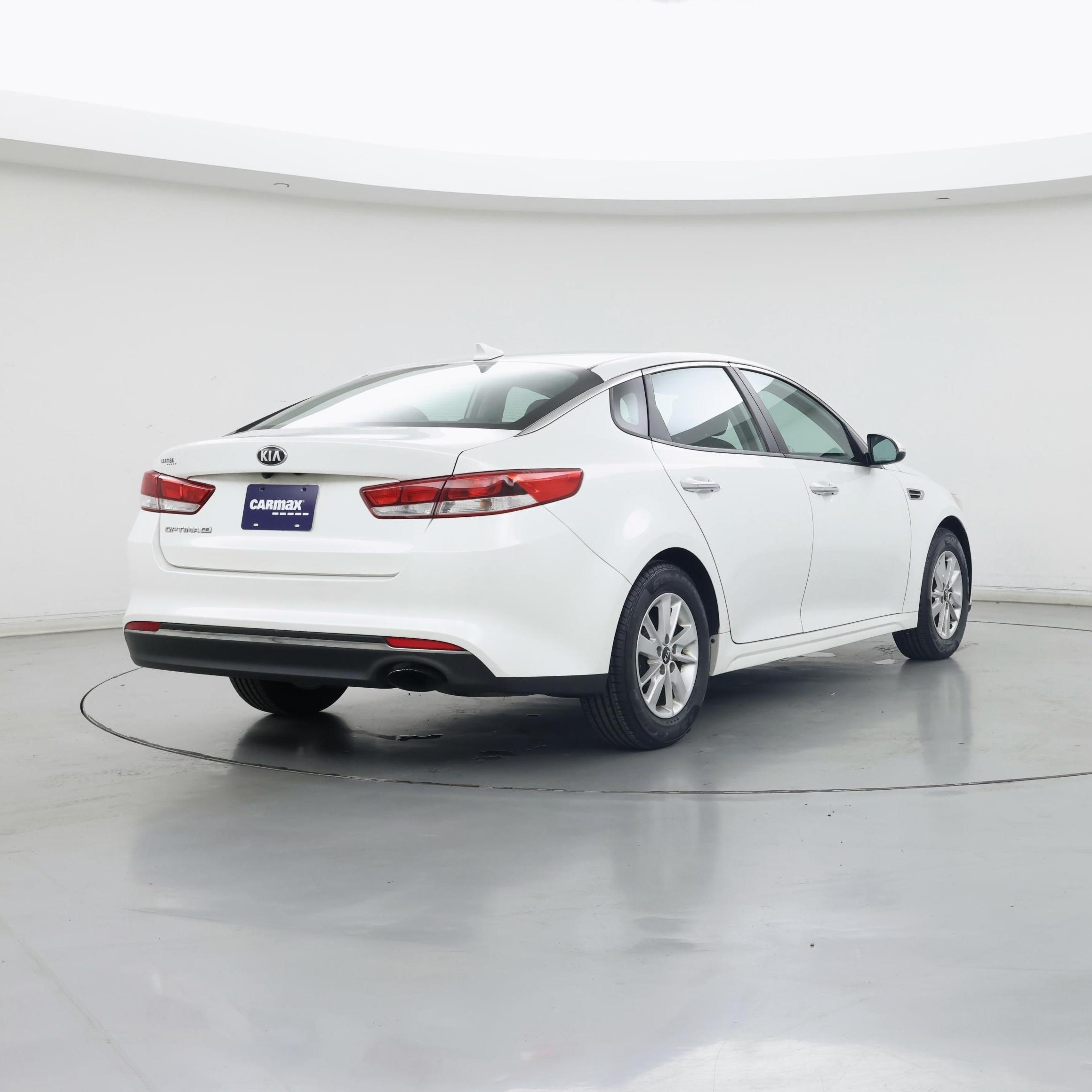 Thumbnail: 2016 Kia Optima - 8