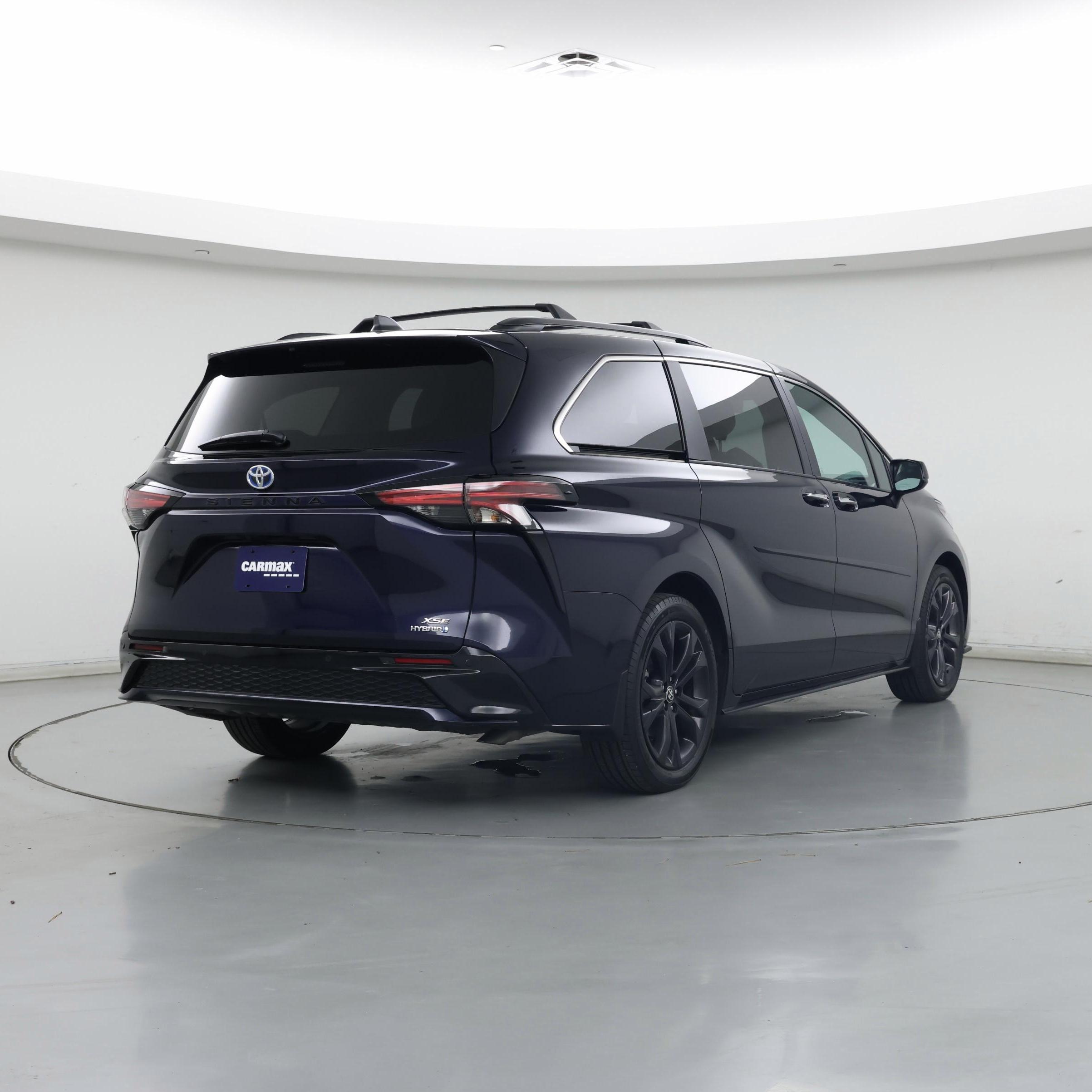 Thumbnail: 2024 Toyota Sienna - 8