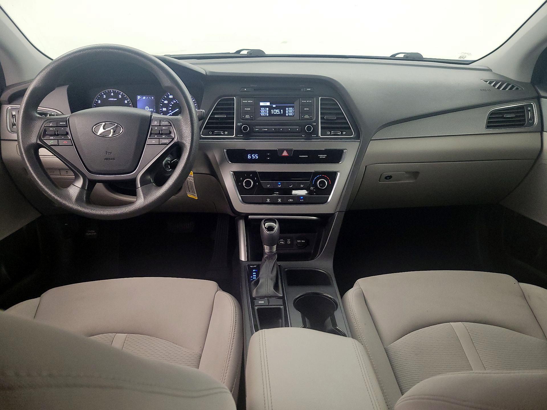 Thumbnail: 2017 Hyundai Sonata - 9
